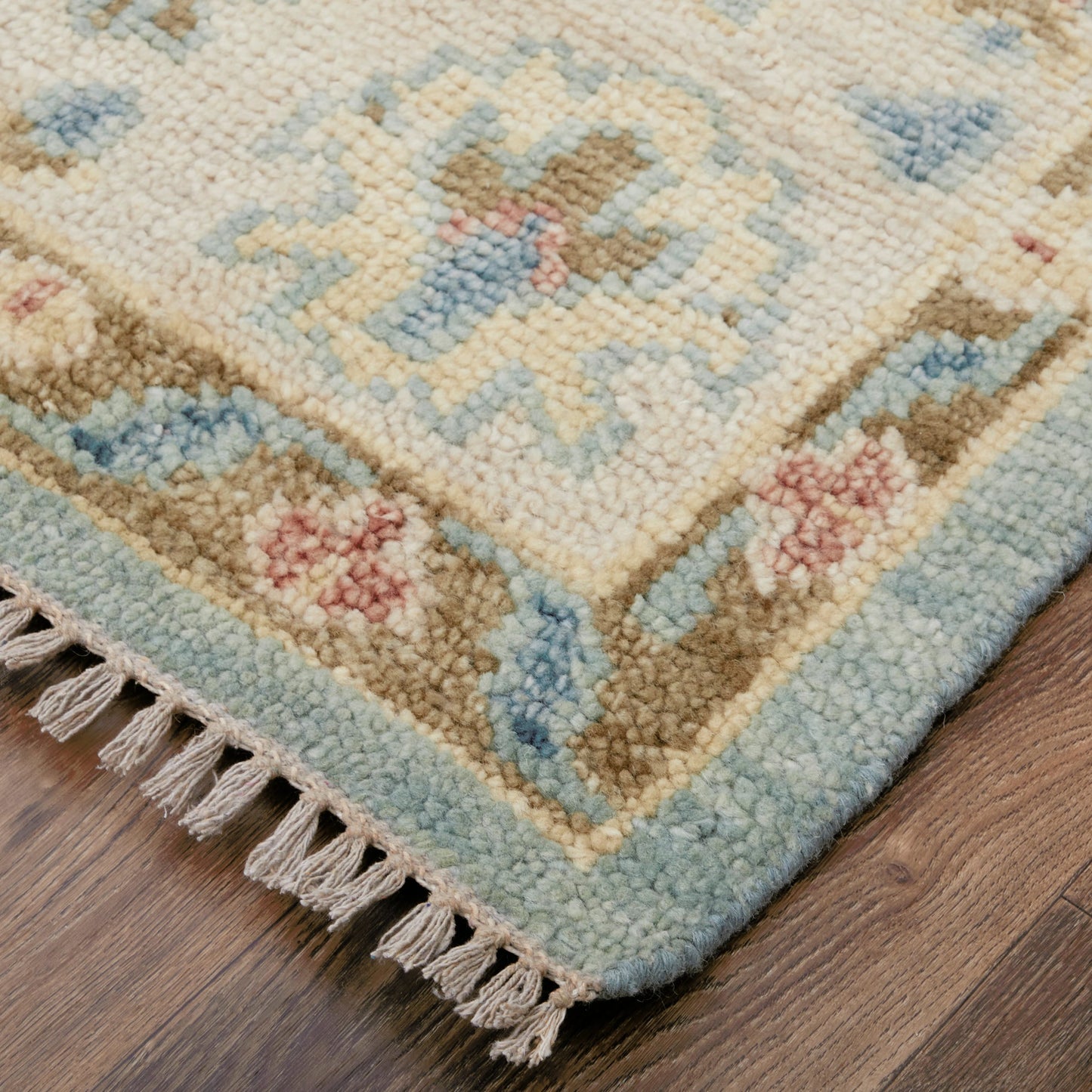 003 SI-2158847 | Closeup | Fillmore Transitional & Botanical Rug - FIL69CJF by Feizy. Made from wool in a unique style.