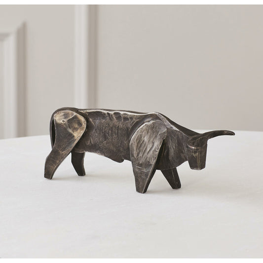 Bull by Global Views in natural iron. Made from iron in a eclectic & global style.