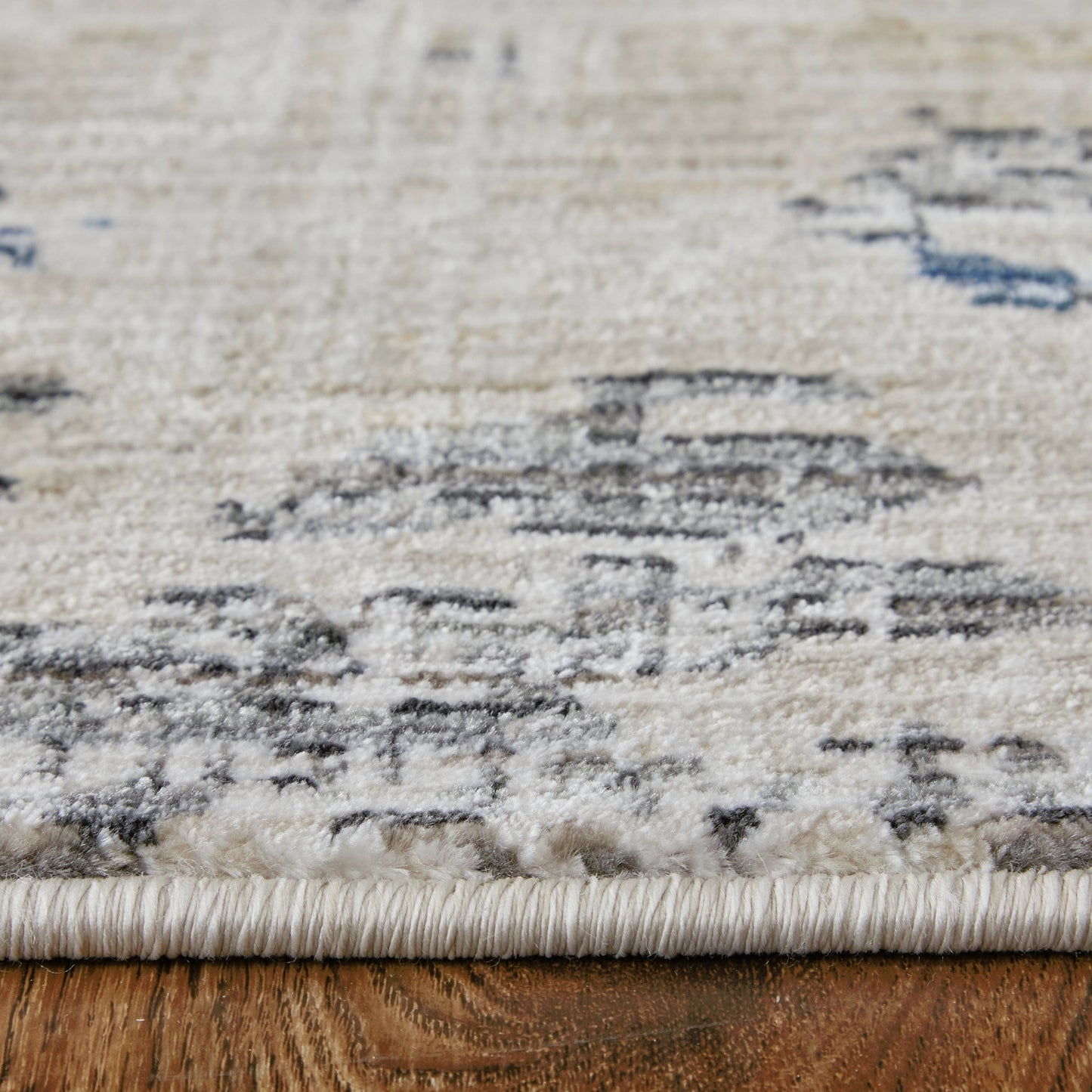 007 SI-2158921,SI-2158922,SI-2158923,SI-2158924,SI-2158925,SI-2259751 | Closeup | Sonora Rug - SNR39NUF by Feizy in ivory, blue, red. Made from polypropylene, polyester, viscose in a unique style.