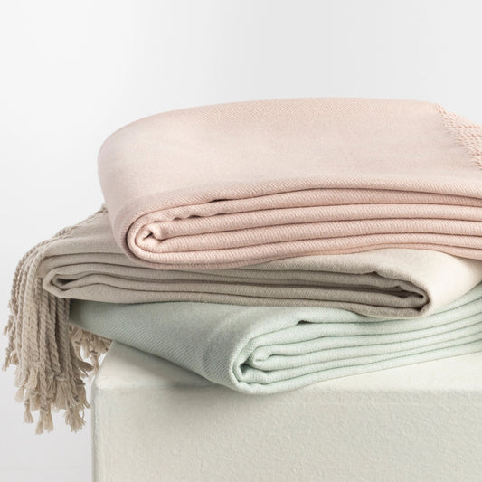 Chantel - 29044 by Surya in silver gray. Made from 65% silk 25% polyester 10% cashmere in a coastal style.