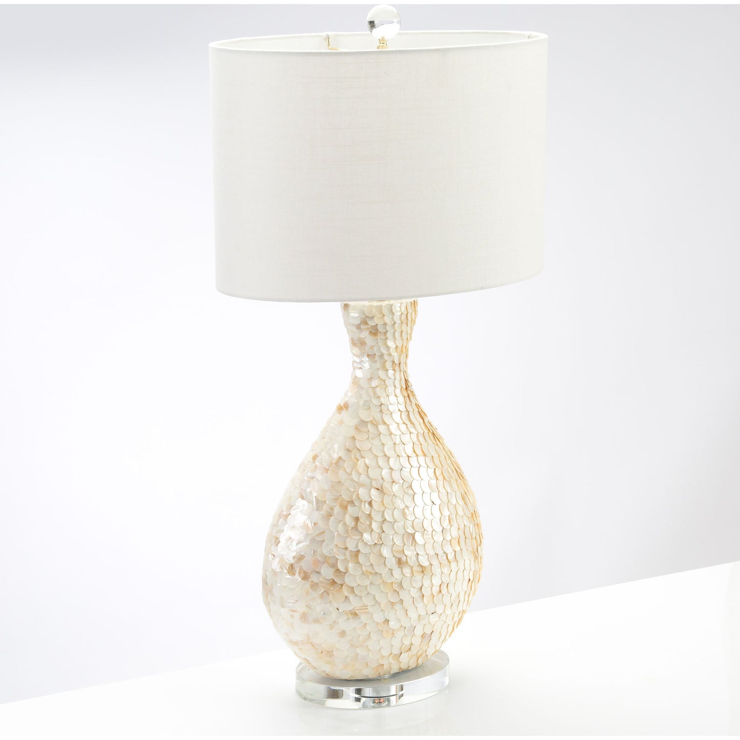 003 SR-388276 | Lifestyle | La Pearla Table Lamp by Couture Lamps in natural mother of pearl. Made from pearl, acrylic in a coastal style.