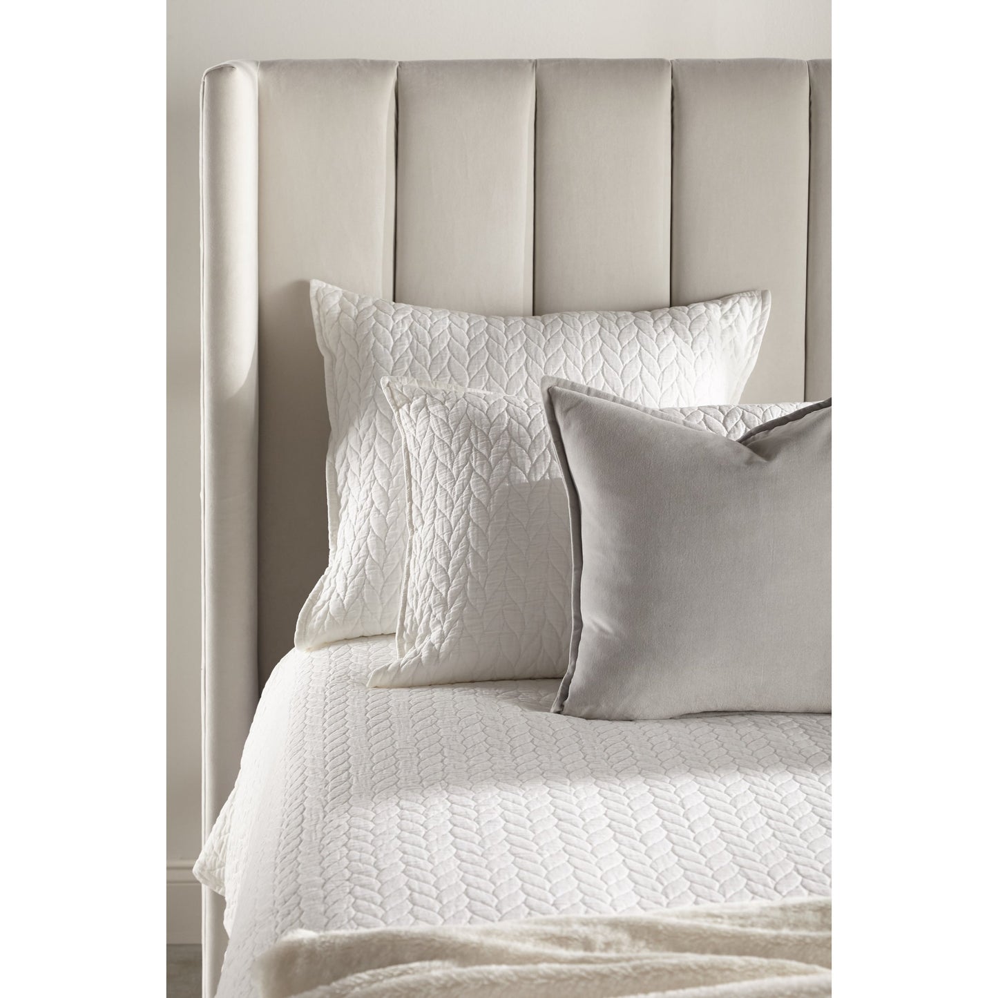 015 SR-387154,SR-387155,SR-387156 | Additional Silo | Chandler Bed by Essentials For Living. Made from unique in a modern style.