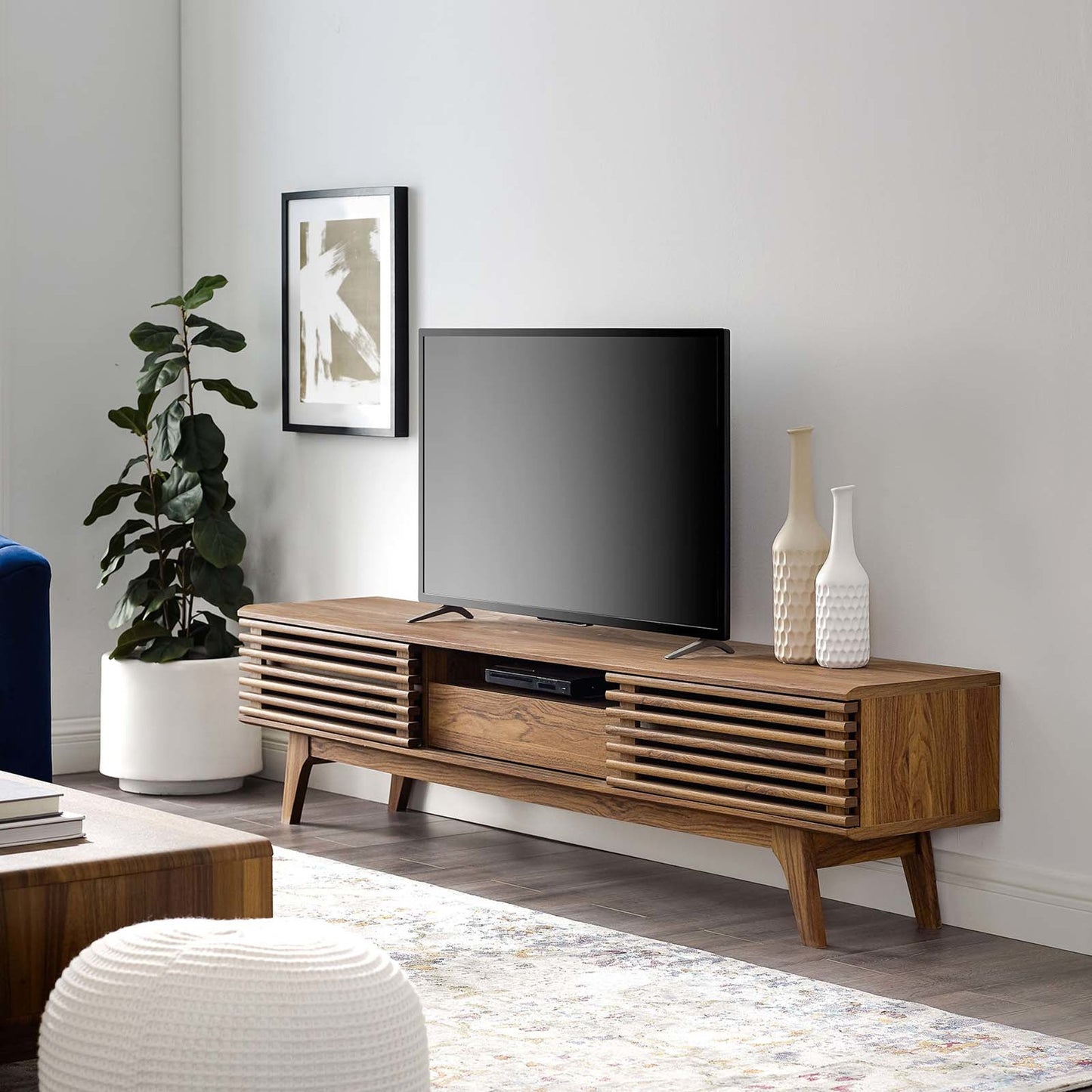026 SR-390689 | Lifestyle | Rennell 70" TV Stand by Evans & Londeen. Made from particle board, mdf in a modern style.