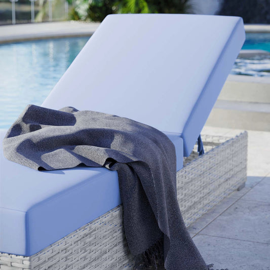 Amelia Chaise by Evans & Londeen. Made from seat cushion is 30*47*5 in, seat cusion: all the nov-woven bags are waterproof. 6pcs polished 201 stainless steel l leg with size 4.5*4.5*1in. 2pcs #201 stainless steel support legs w