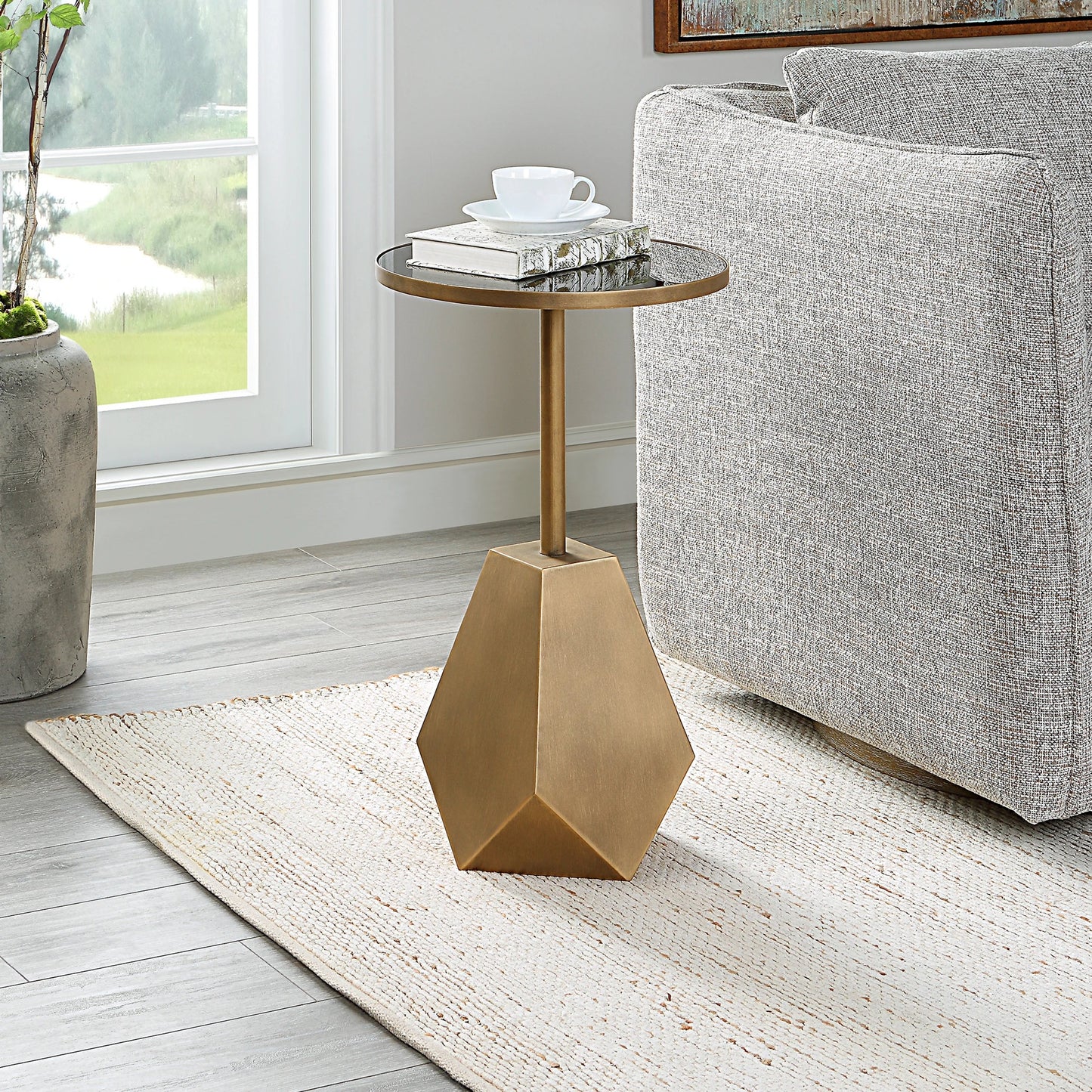 002 SI-1923719 | Lifestyle | Comet Accent Table by Uttermost in bronze. Made from unique in a modern style.