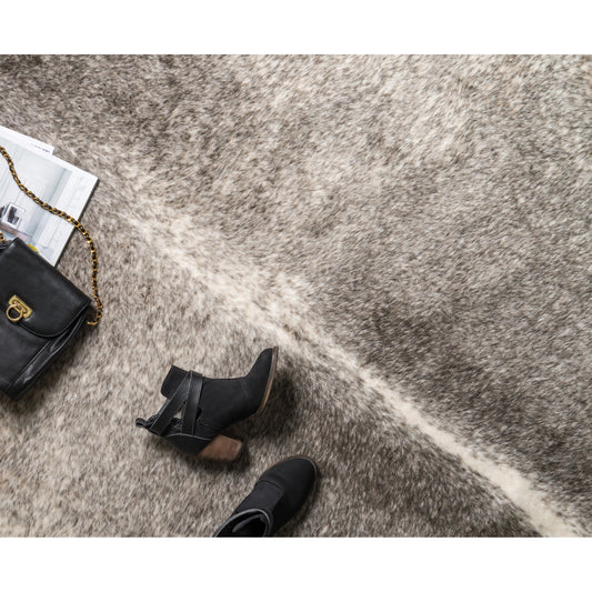 Grand Canyon GC-11 Rug by Loloi in gray, ivory. Made from 100% acrylic in a rustic style.