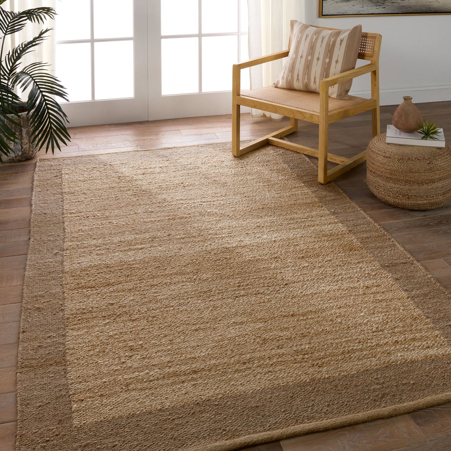 005 SI-1973501 | Lifestyle | Hanover Query HAN01 Rug by Jaipur Living in brown. Made from 100% jute in a unique style.
