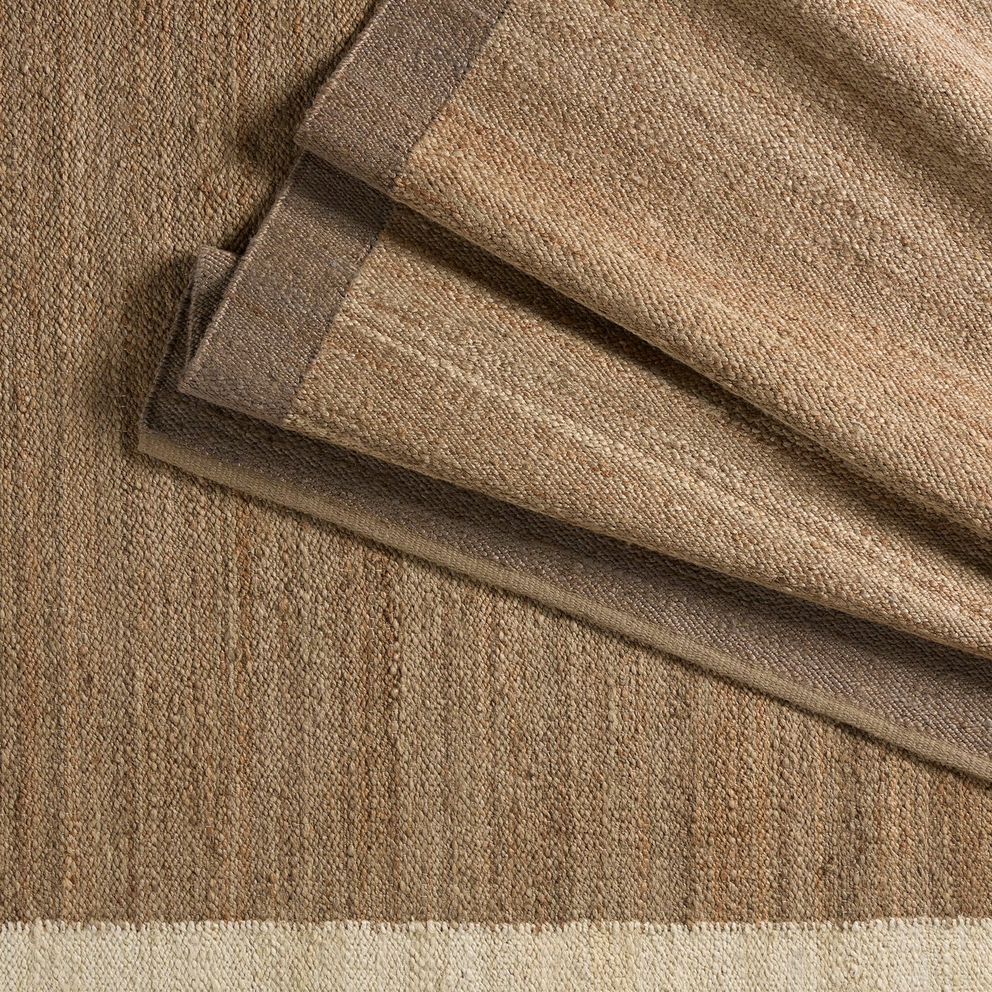 006 SI-1973501 | Lifestyle | Hanover Query HAN01 Rug by Jaipur Living in brown. Made from 100% jute in a unique style.