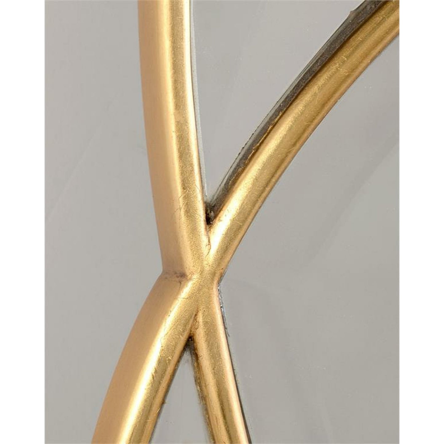 002 SR-863817 | Closeup | Eclipse Mirror by John-Richard in gold. Made from unique in a modern style.