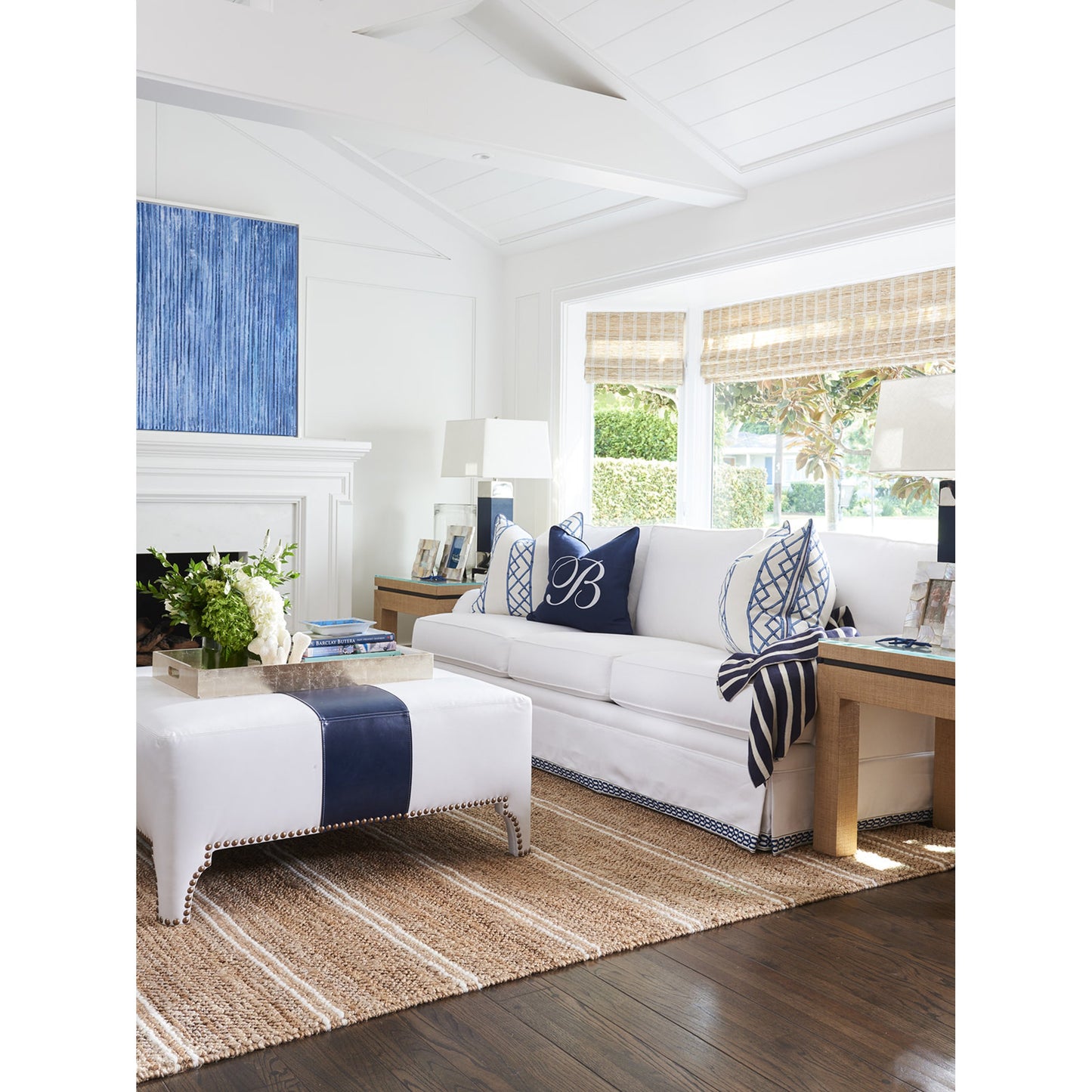 002 SR-835021 | Lifestyle | Signature Throw Pillow by Barclay Butera. Made from unique in a transitional style.