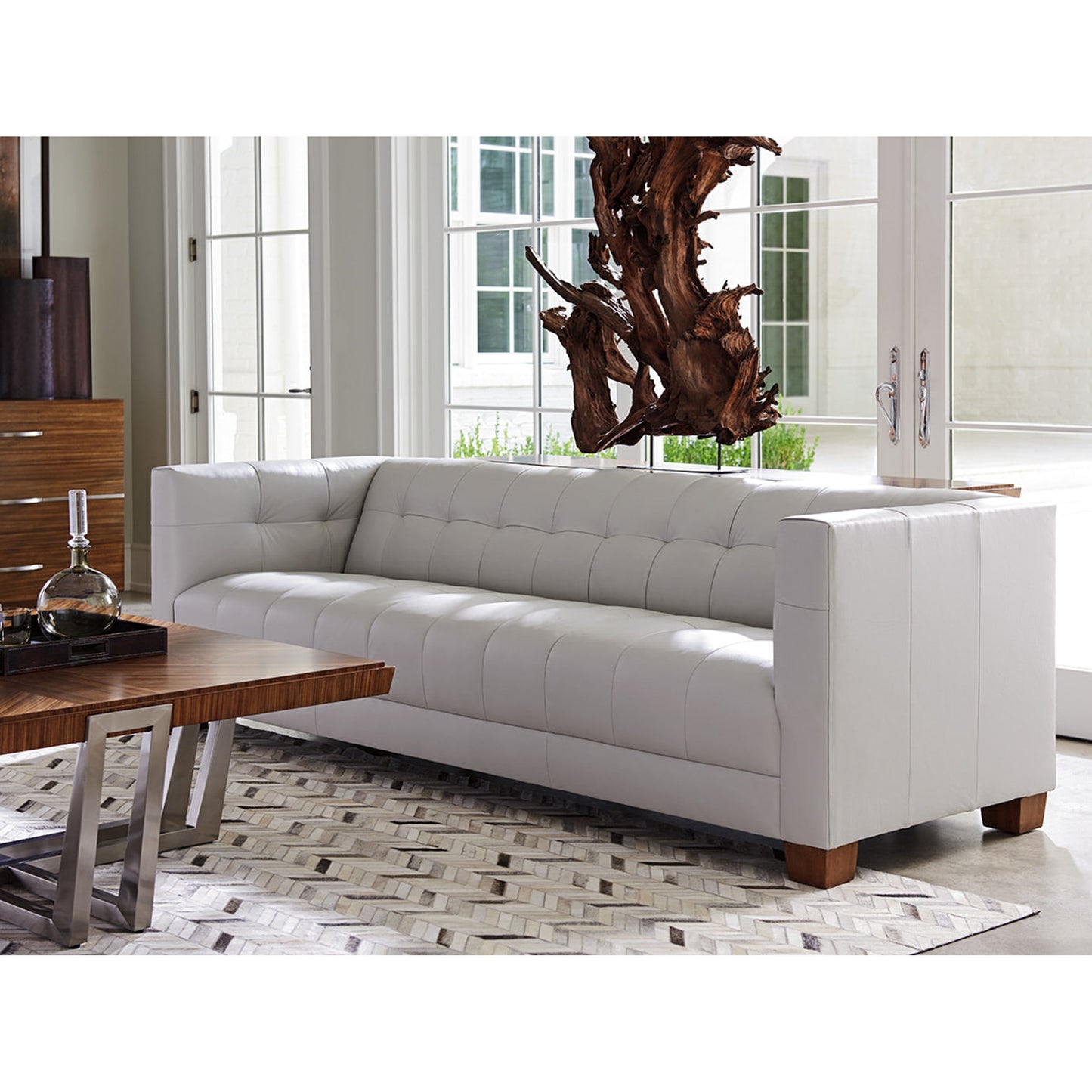 003 SR-835333 | Lifestyle | Emilia Leather Sofa by Lexington in gray. Made from unique in a modern style.