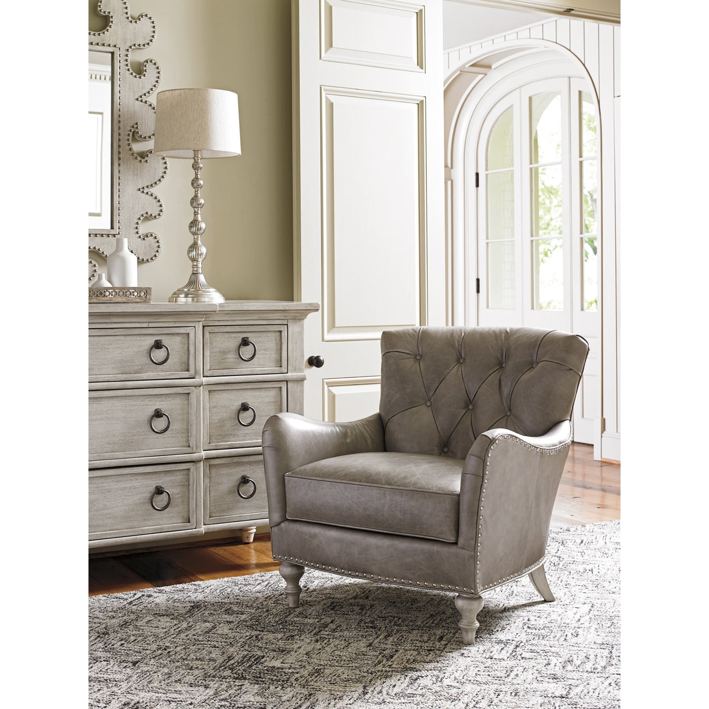 003 SR-835797 | Lifestyle | Wescott Leather Chair by Lexington in olive and leather. Made from unique in a transitional style.