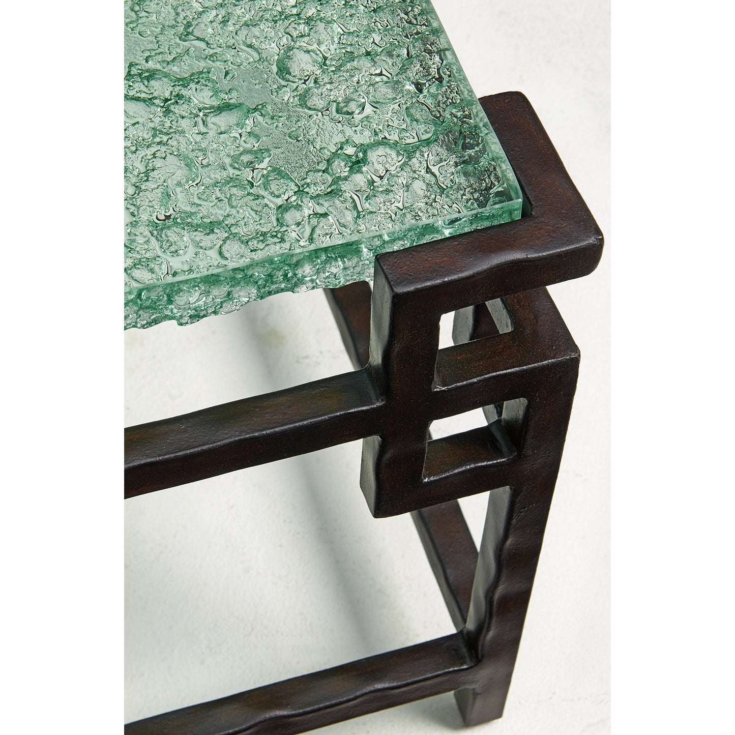 003 SR-836143 | Additional Silo | Hermes Reef Glass Top Cocktail Table by Tommy Bahama Home. Made from unique in a modern style.