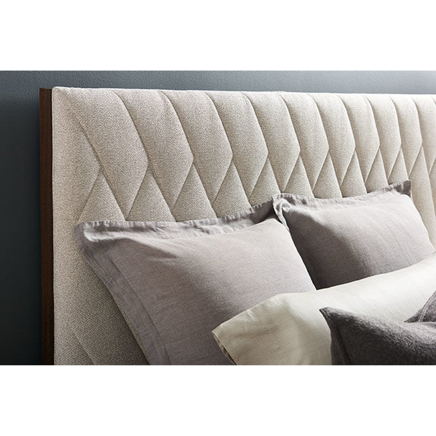 003 SR-768914 | Additional Silo | Moderne Bed by Caracole in natural and aged bourbon. Made from asian hardwood, fumed quartered figured eucalyptus in a transitional style.