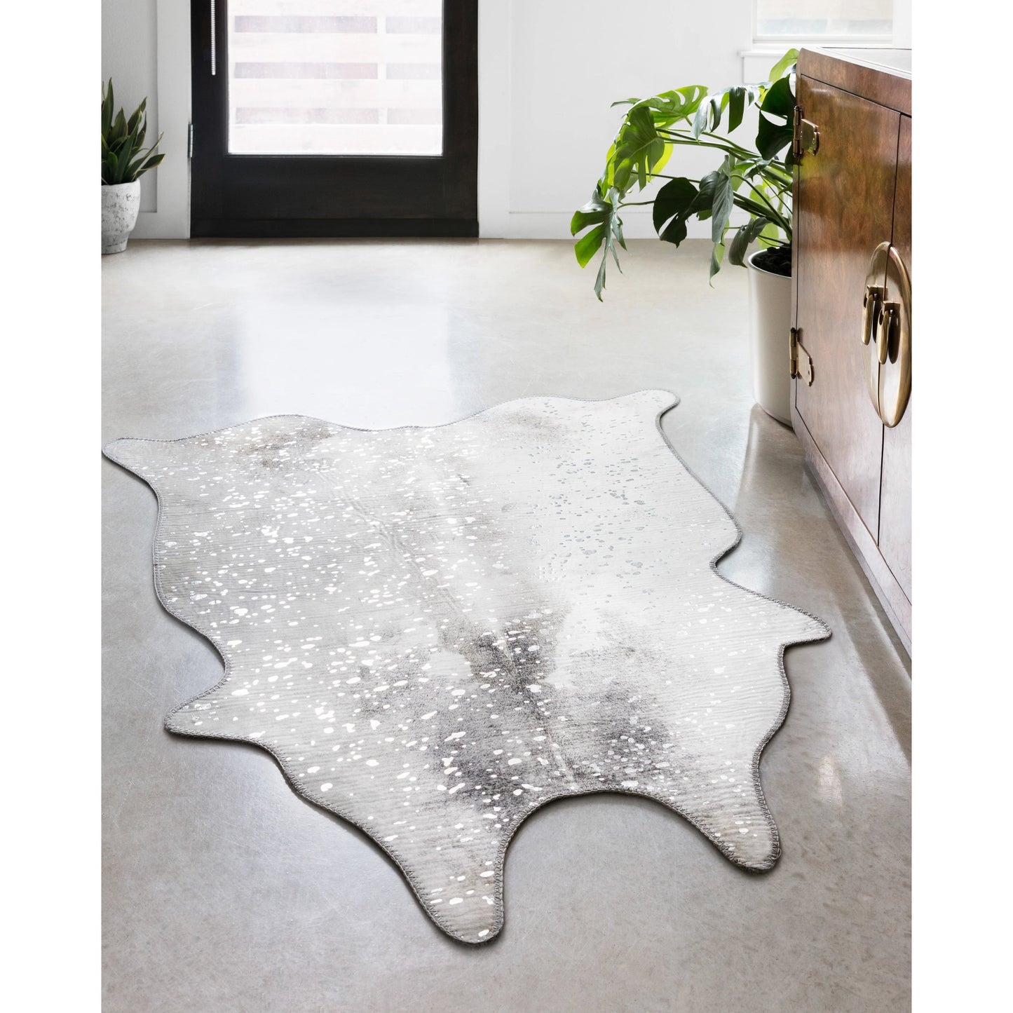 003 101709-43070,101709-43071 | Lifestyle | Odessa ODE-02 Rug by Loloi in silver, gray. Made from 100% polyester in a rustic style.