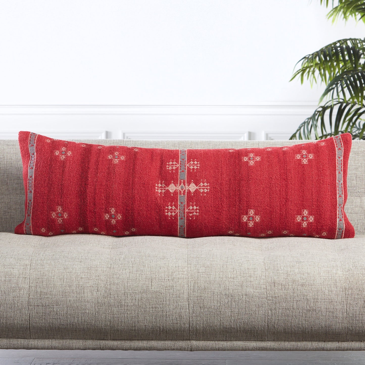 004 SR-861804,SR-861805 | Lifestyle | Puebla PUB04 Pillow by Jaipur Living in red, gray. Made from 85% wool 15% cotton in a rustic style.