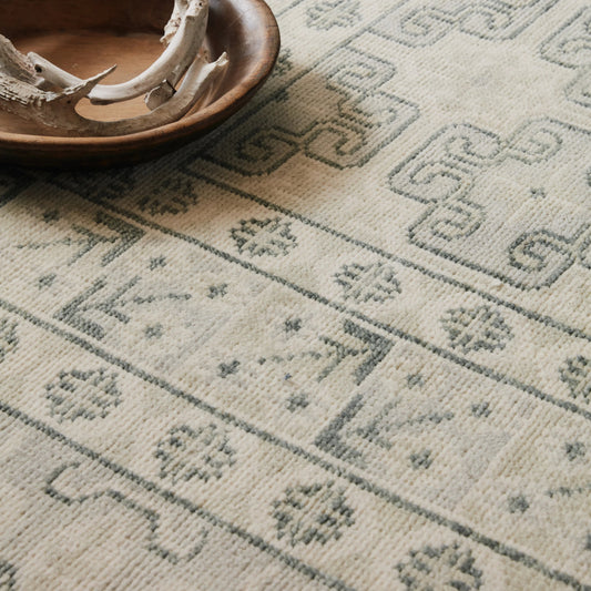 Salinas SLN08 Rug by Jaipur Living in ivory, green. Made from 100% wool in a unique style.