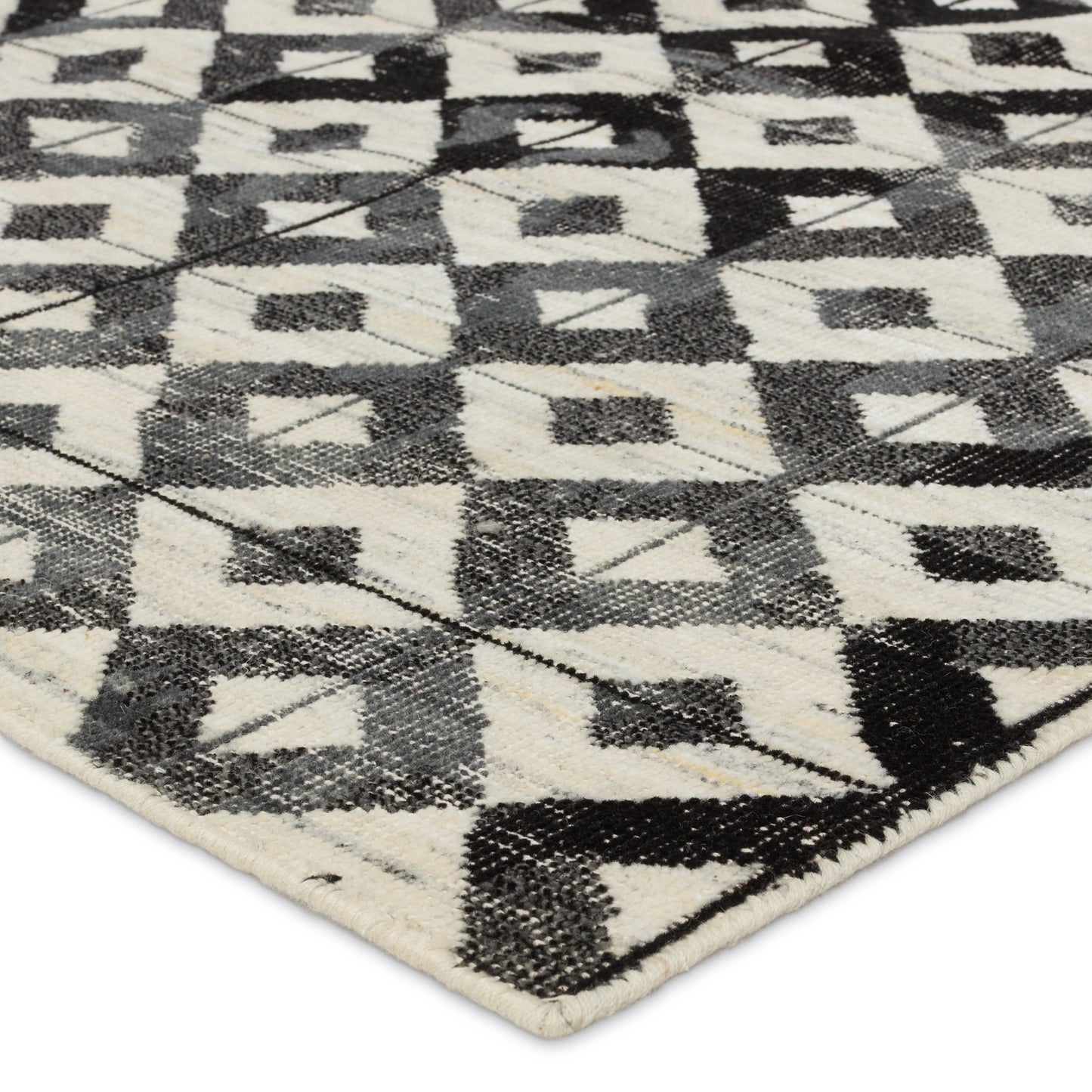 002 SI-1973897,SI-1973898,SI-1973899,SI-1973900,SI-1973901 | Closeup | Tessera by Verde Home Gem TSS03 Rug by Jaipur Living in black, cream. Made from 100% wool in a unique style.