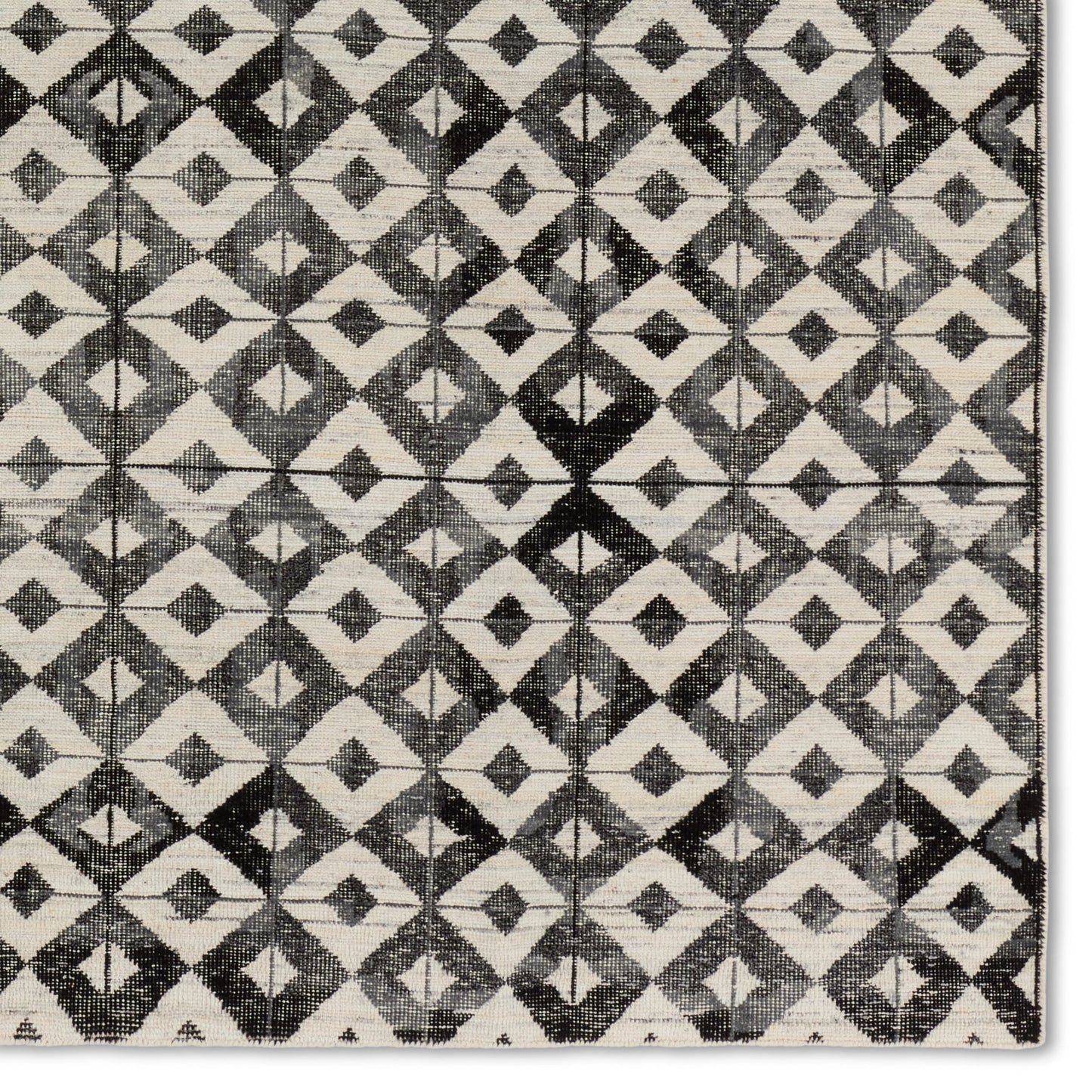 004 SI-1973897,SI-1973898,SI-1973899,SI-1973900,SI-1973901 | Closeup | Tessera by Verde Home Gem TSS03 Rug by Jaipur Living in black, cream. Made from 100% wool in a unique style.