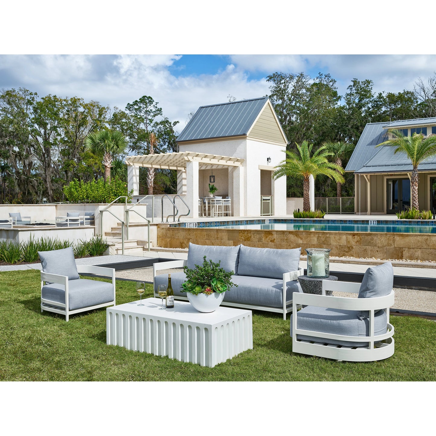 006 SI-1965482 | Lifestyle | South Beach Lounge Chair by Coastal Living by Universal Furniture in stainless steel and chalk aluminum. Made from unique in a modern style.