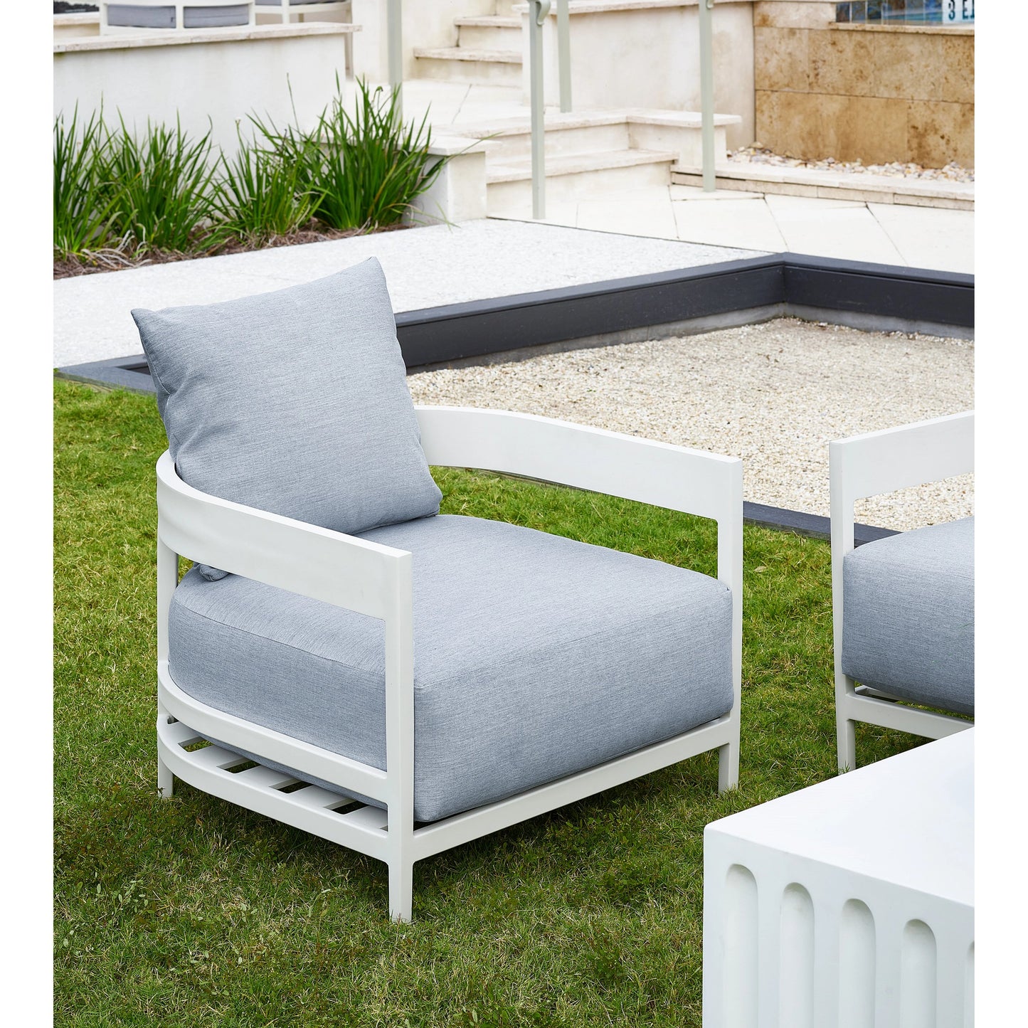 005 SI-1965482 | Additional Silo | South Beach Lounge Chair by Coastal Living by Universal Furniture in stainless steel and chalk aluminum. Made from unique in a modern style.