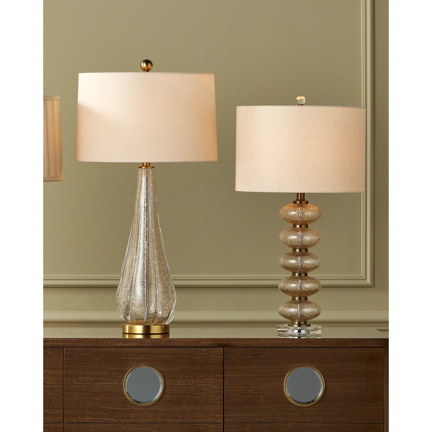 005 SI-2191879 | Lifestyle | Zebulon Table Lamp by Currey and Company in clear, gold, antique brass. Made from glass, metal, optic crystal in a modern style.