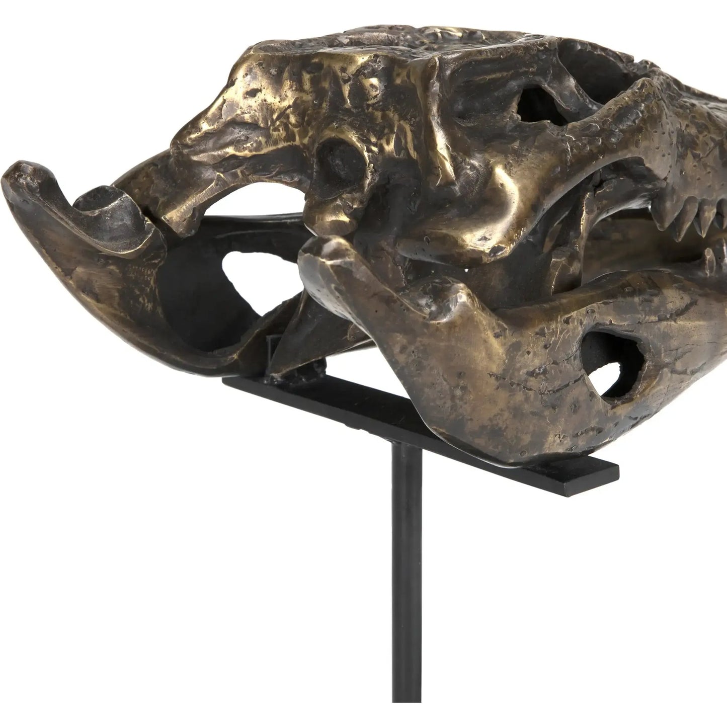 027 SI-2137020 | Closeup | Brass Alligator on Stand by Noir in antique brass with matte black base. Made from metal alloy with industrial steel base in a modern style.