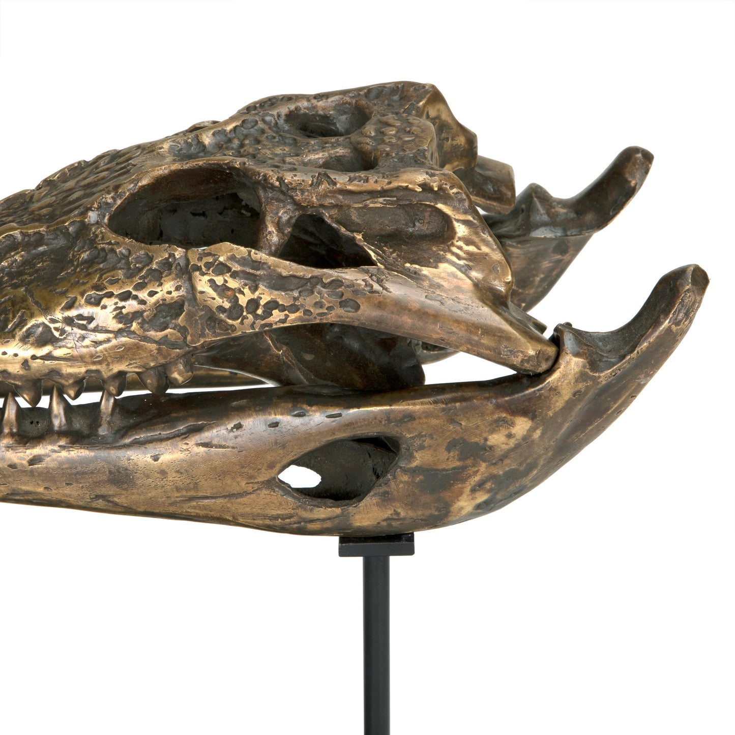 018 SI-2137020 | Closeup | Brass Alligator on Stand by Noir in antique brass with matte black base. Made from metal alloy with industrial steel base in a modern style.