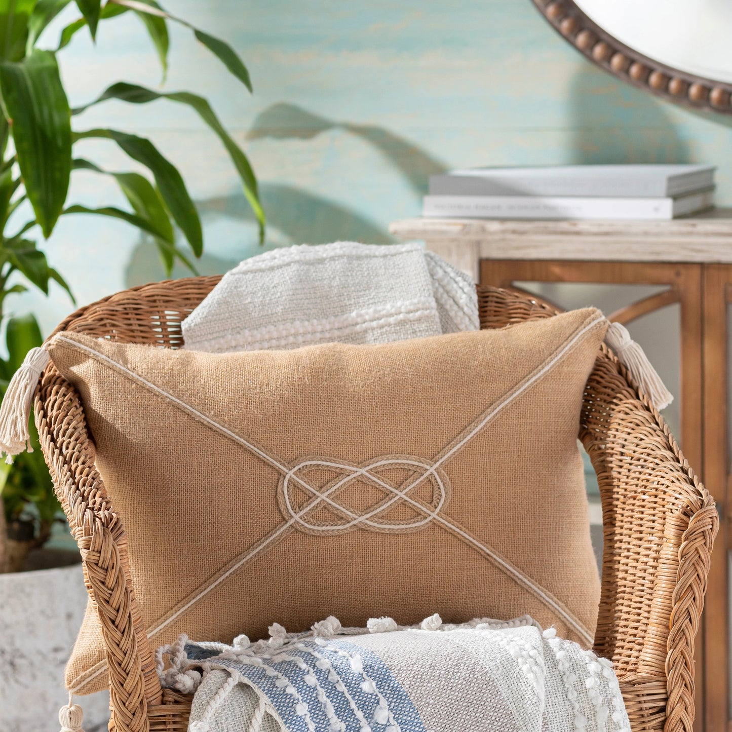 001 SI-1886129,SI-1886130 | Lifestyle | Marion Pillow - 13834 by Surya in brown, light gray. Made from 100% jute in a coastal style.