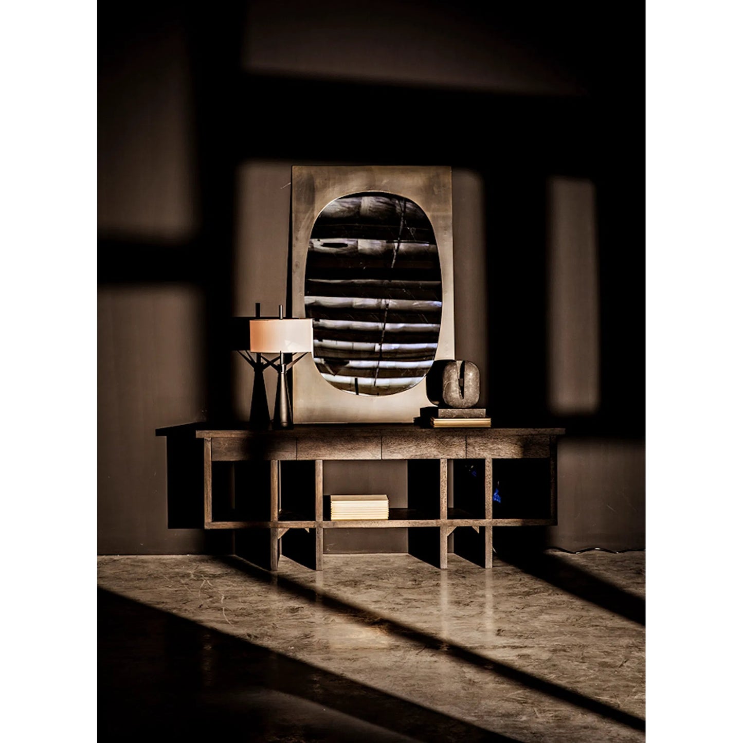 009 S-334949 | Lifestyle | Juno Sculpture by Noir in black marble. Made from marble in a modern style.