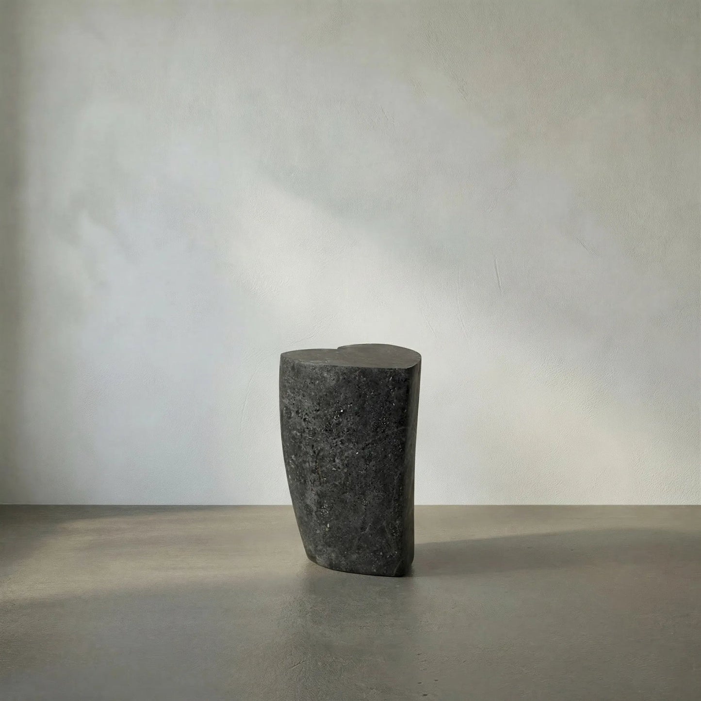 019 SI-1707233 | Lifestyle | Heart Accent Table by Noir in black marble. Made from marble in a eclectic & global style.