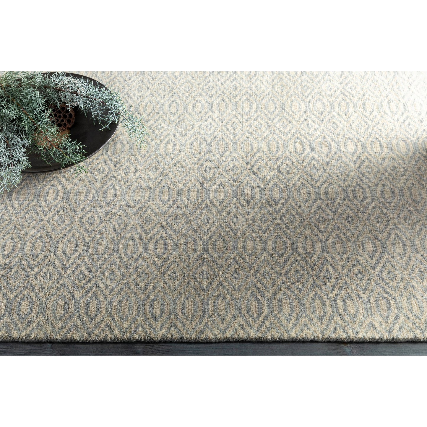 004 99642-41739,99642-41741,SR-754307 | Lifestyle | Astara ASA-1000 Rug by Surya in medium gray, light sage. Made from 100% wool in a unique style.