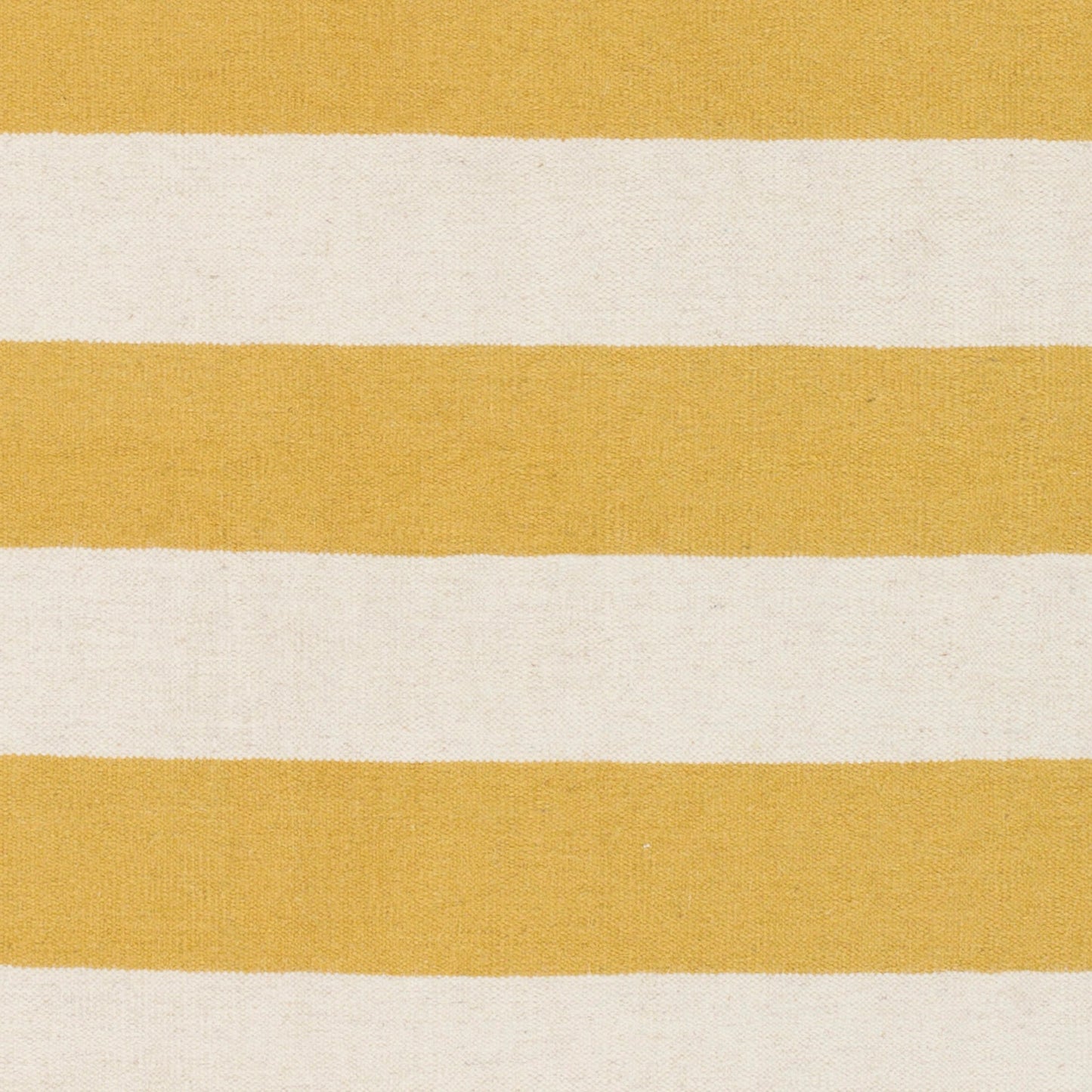 003 SI-2046650,SI-2130927 | Closeup | Faithful Rug - 24018 by Surya. Made from face: 100% wool in a unique style.