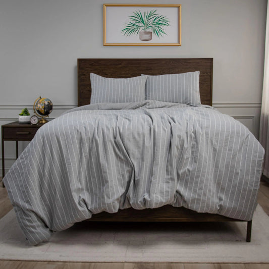 Sawmill Bedding by HedgeApple Essentials in grey. Made from recycle cotton woven (cotton, polyeseter), polyesetr in a transitional style.