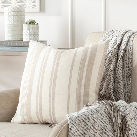 Baris Pillow - 6835 by Livabliss. Made from 55% linen, 45% cotton, 100% cotton in a traditional style.