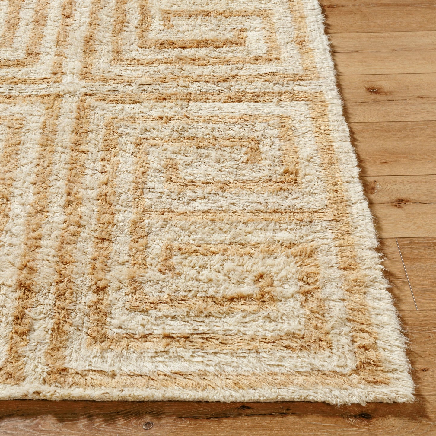003 SI-2169167,SI-2169168,SI-2169169,SI-2169170,SI-2169171 | Closeup | Beni Moroccan Rug - 538949 by Livabliss in natural, light wood, desert tan, pearl, camel, sand, khaki. Made from wool in a unique style.