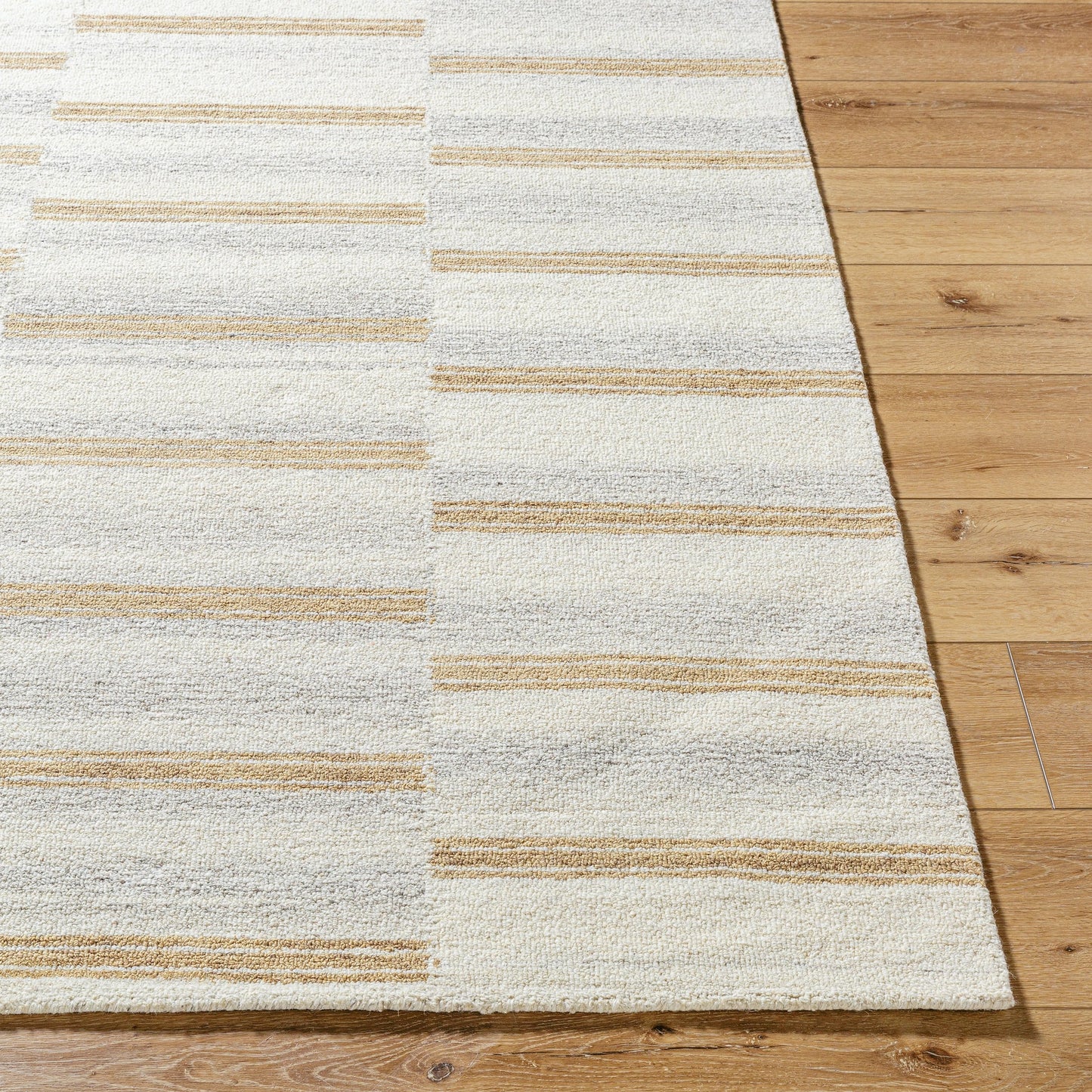 003 SI-2168075,SI-2168076,SI-2168077 | Closeup | Bournemouth Rug - 531072 by Livabliss in pearl, ash, prairie dust. Made from wool in a unique style.