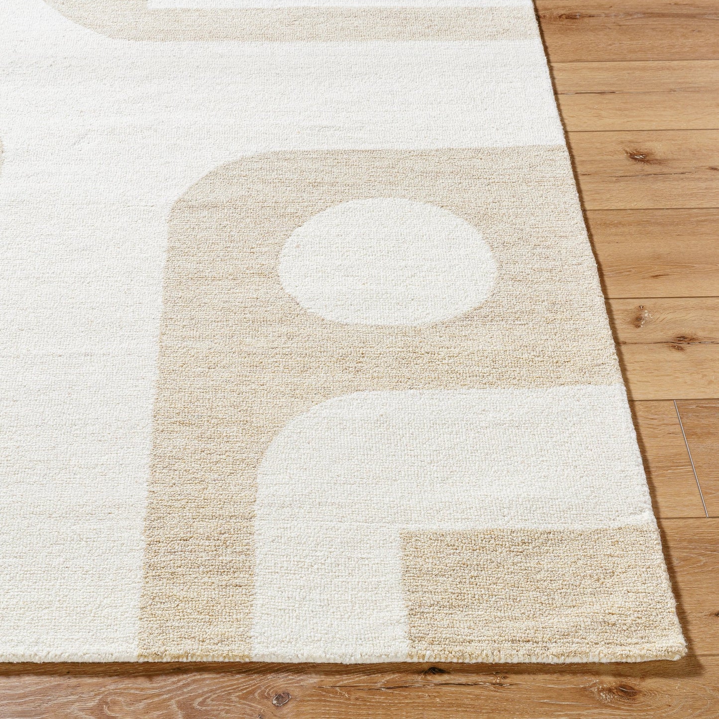 003 SI-2168078,SI-2168079,SI-2168080 | Closeup | Bournemouth Rug - 531088 by Livabliss in off-white, pearl, ash. Made from wool in a unique style.