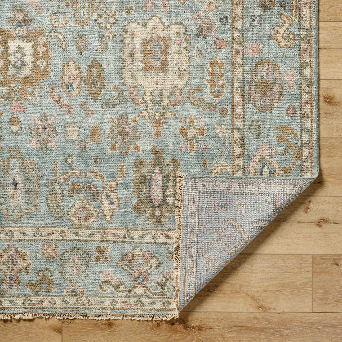 007 SI-1877805,SI-1877806,SI-1877807,SI-1877808,SI-1877809 | Closeup | Biscayne Rug - 25932 by Surya in peach, dusty sage. Made from 100% new zealand wool in a unique style.