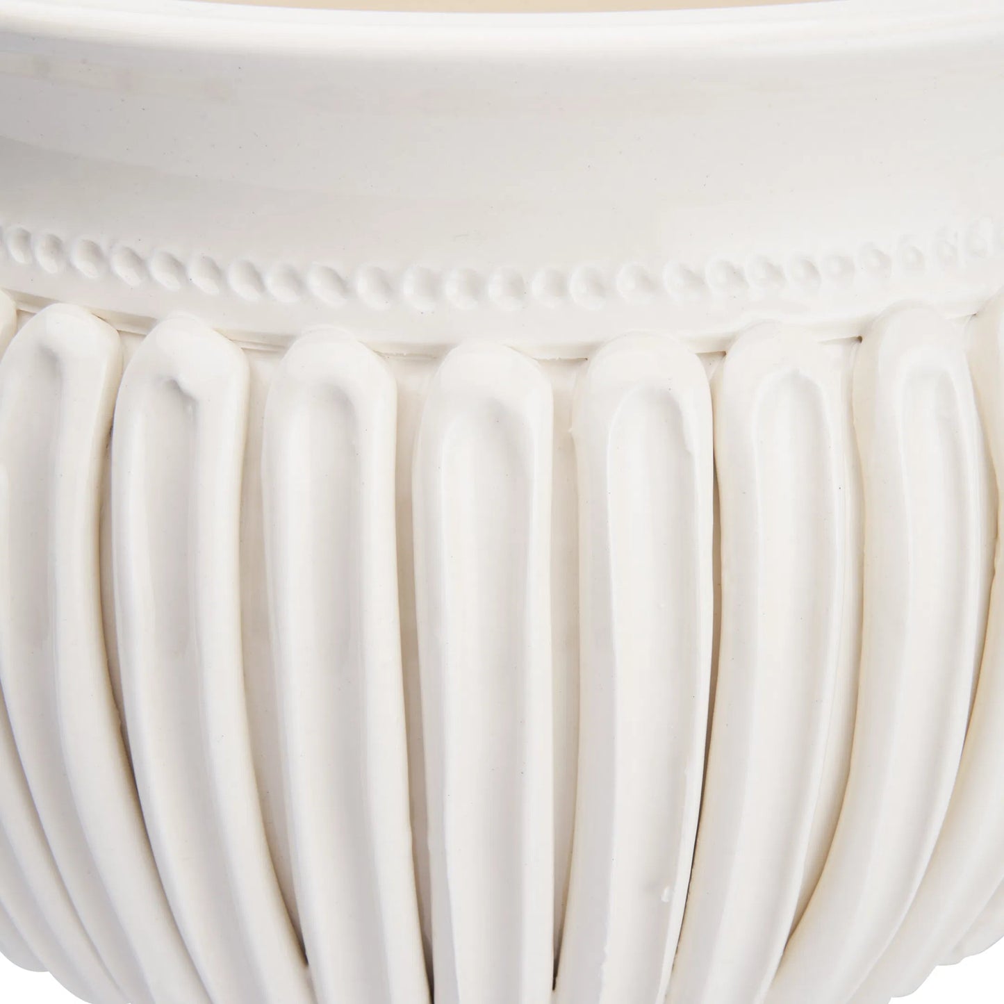 003 SI-2533930 | Closeup | Sigaro Bowl by Chelsea House in white, cream and white glaze. Made from unique in a unique style.