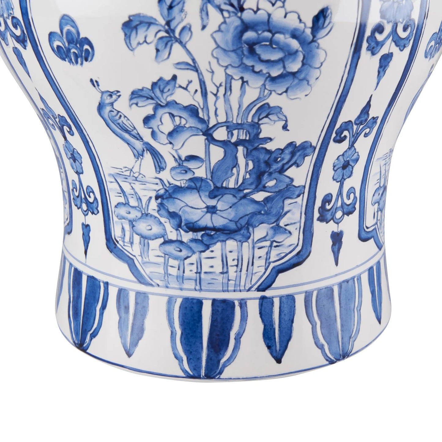 003 SI-2533821 | Closeup | Dutch Delft Vase by Chelsea House in white, cream, blue and blue, white glaze. Made from unique in a unique style.