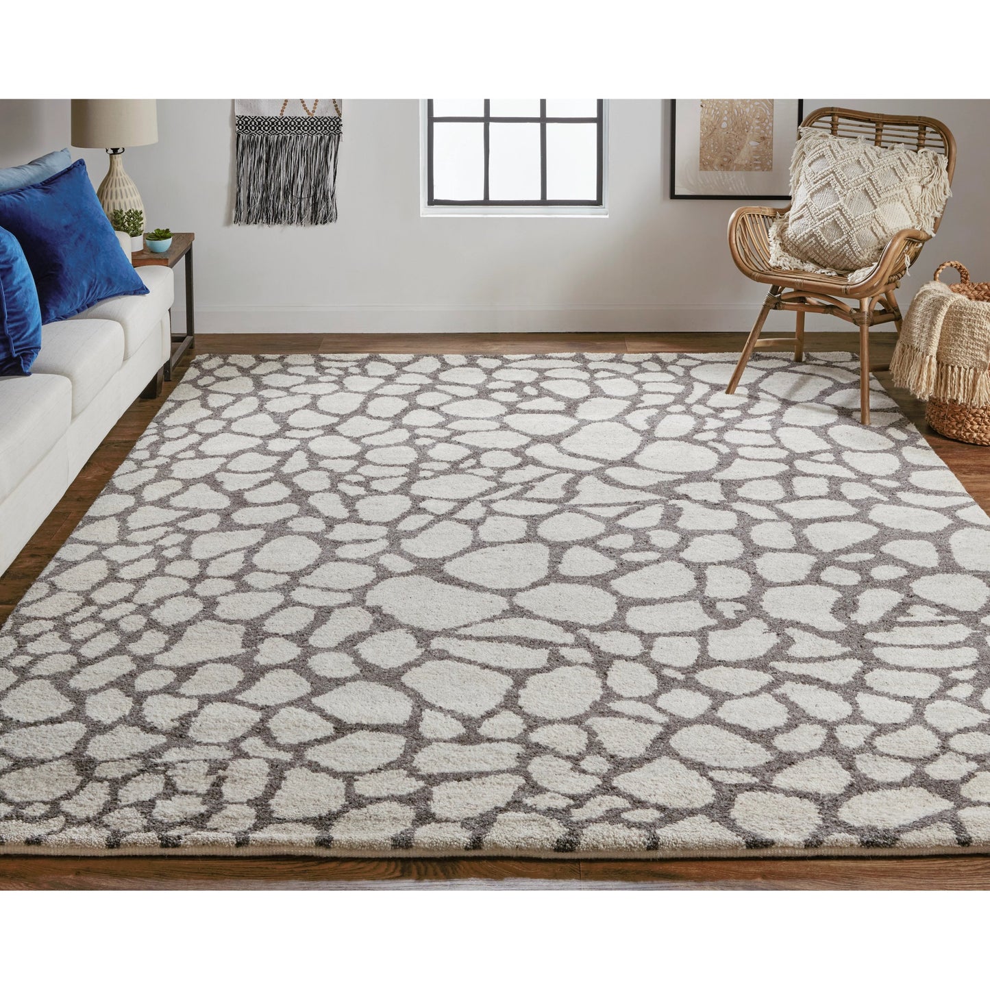 008 SI-2158951,SI-2158952,SI-2158956 | Lifestyle | Belden Transitional Rug - T03T6001 by Thom Felicia by Feizy Rugs in ivory, gray. Made from wool in a unique style.