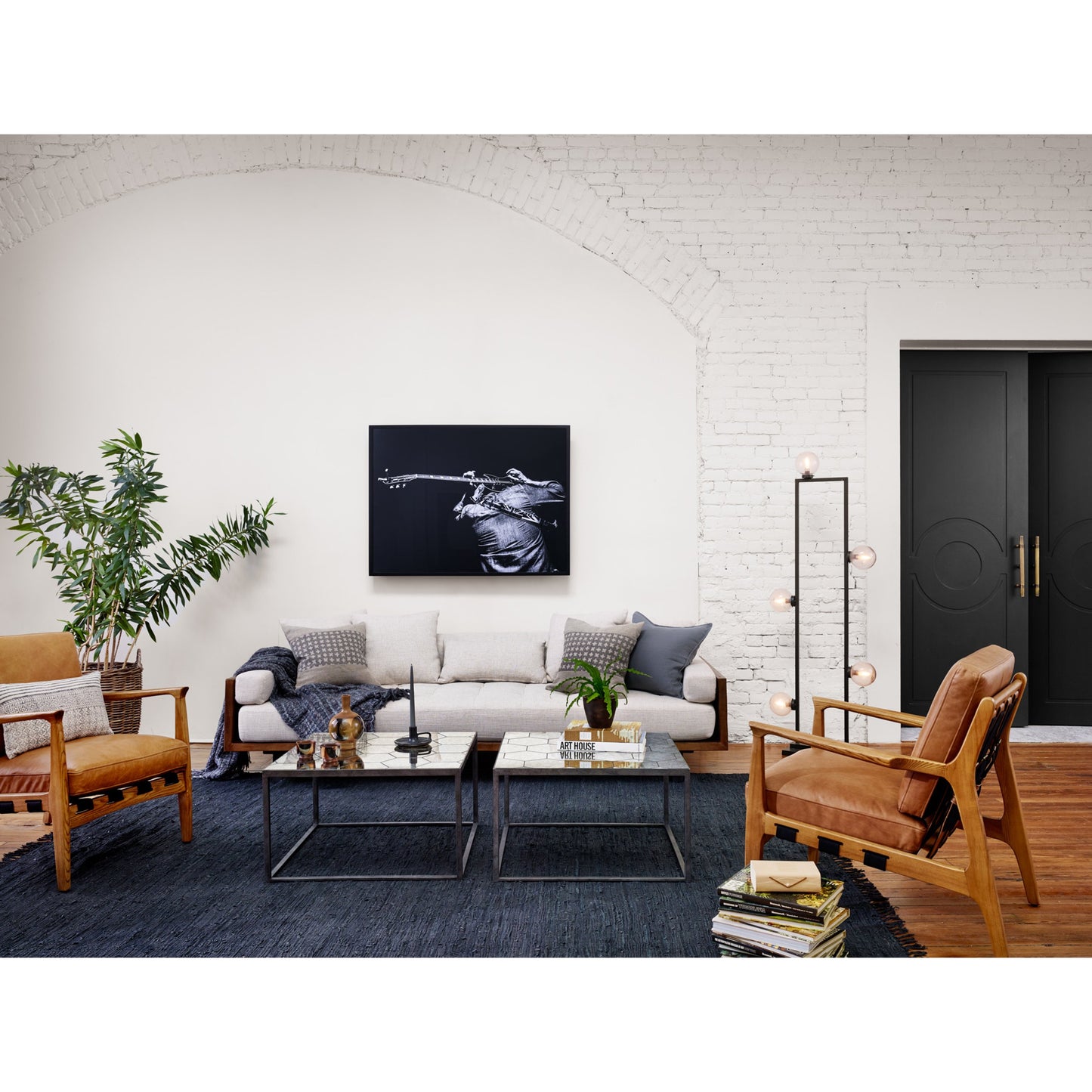 014 S-258371 | Lifestyle | Silas Chair by Four Hands in patina copper, ash wood natural. Made from top grain leather, solid ash in a cottage & farmhouse style.