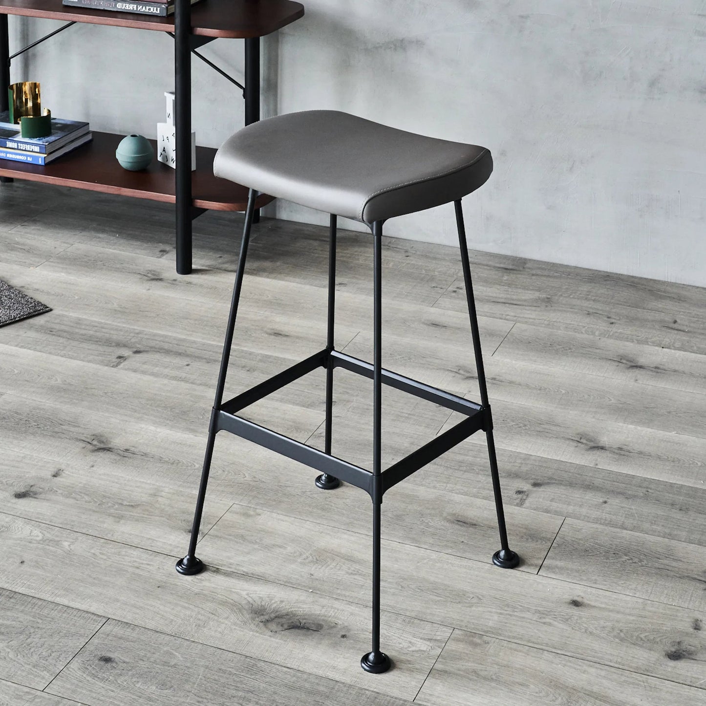 005 SI-2448713 | Additional Silo | Arthur Bar Stool, PU Seat by Zentique in matte black steel, dark grey pu. Made from steel, pu leather in a unique style.