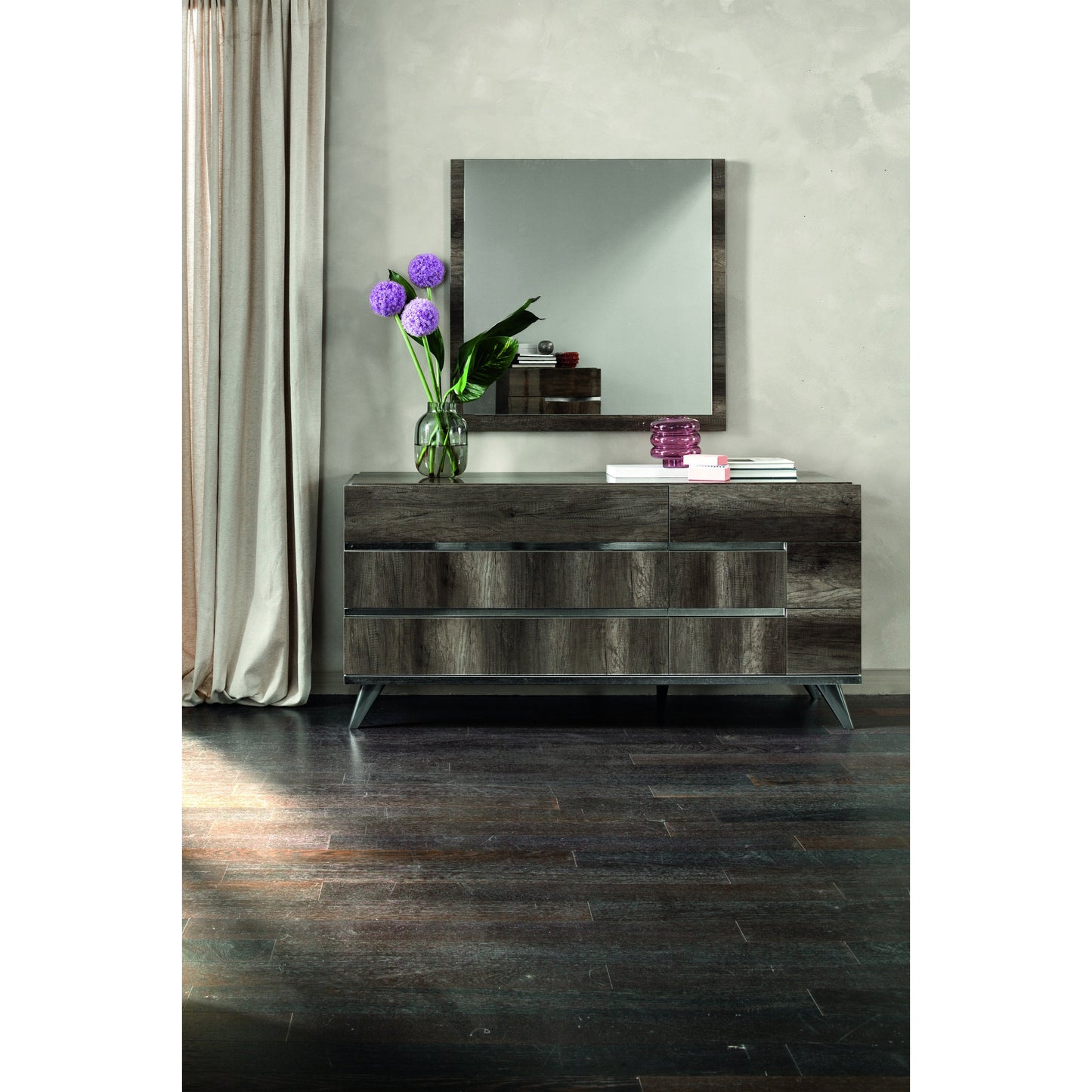 007 SR-789355 | Lifestyle | Collina Double Dresser by Essentials For Living in vintage oak high gloss, chrome. Made from acrylic high gloss lacquer, mdf, metal in a modern style.