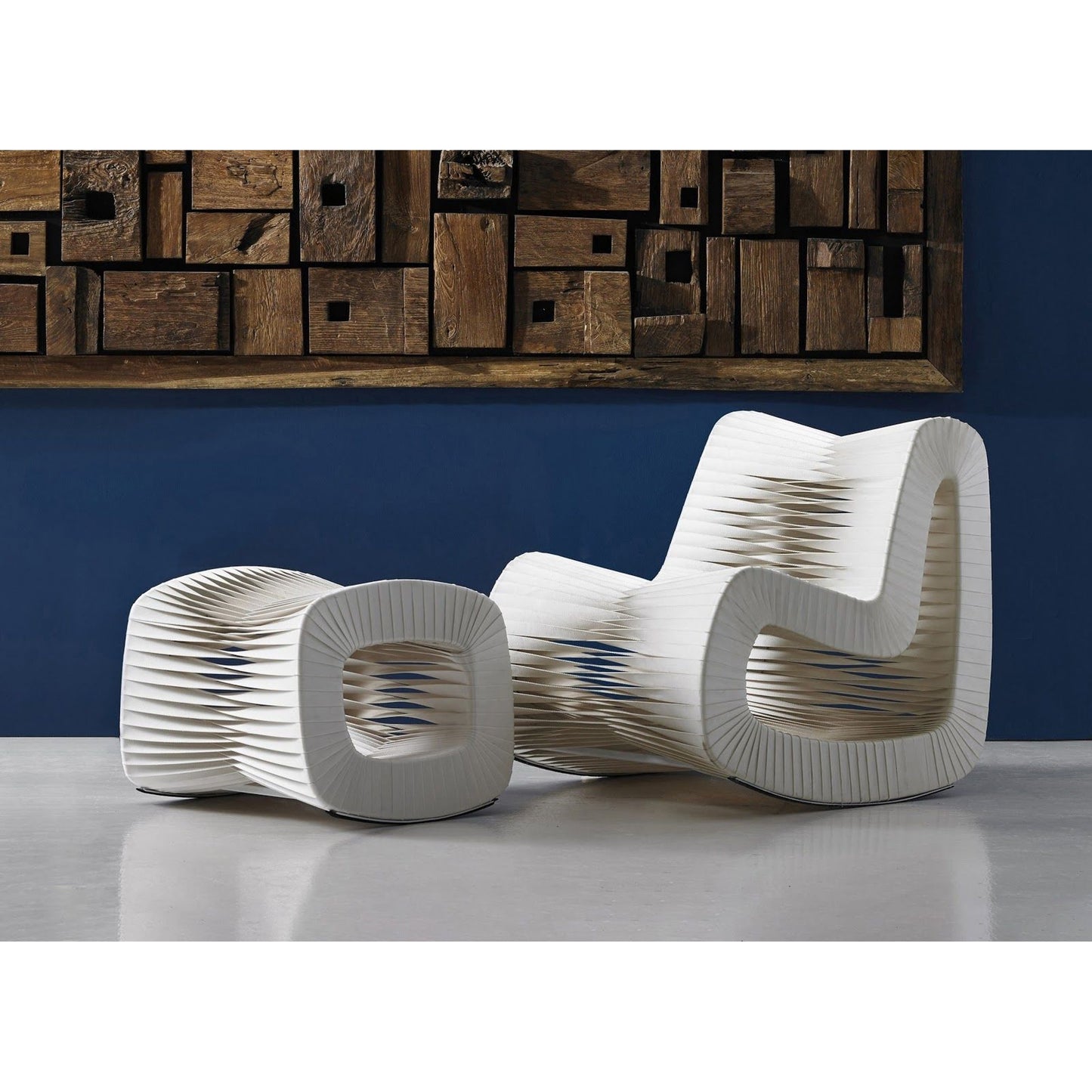 011 SR-820871 | Additional Silo | Seat Belt Rocking Chair by Phillips Collection. Made from cotton in a modern style.