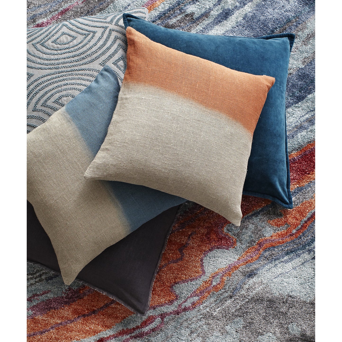 013 O-SURYA-DD012-1818D,O-SURYA-DD012-1818P | Lifestyle | Dip Dyed Pillow - 17981 by Surya. Made from 100% linen in a modern style.