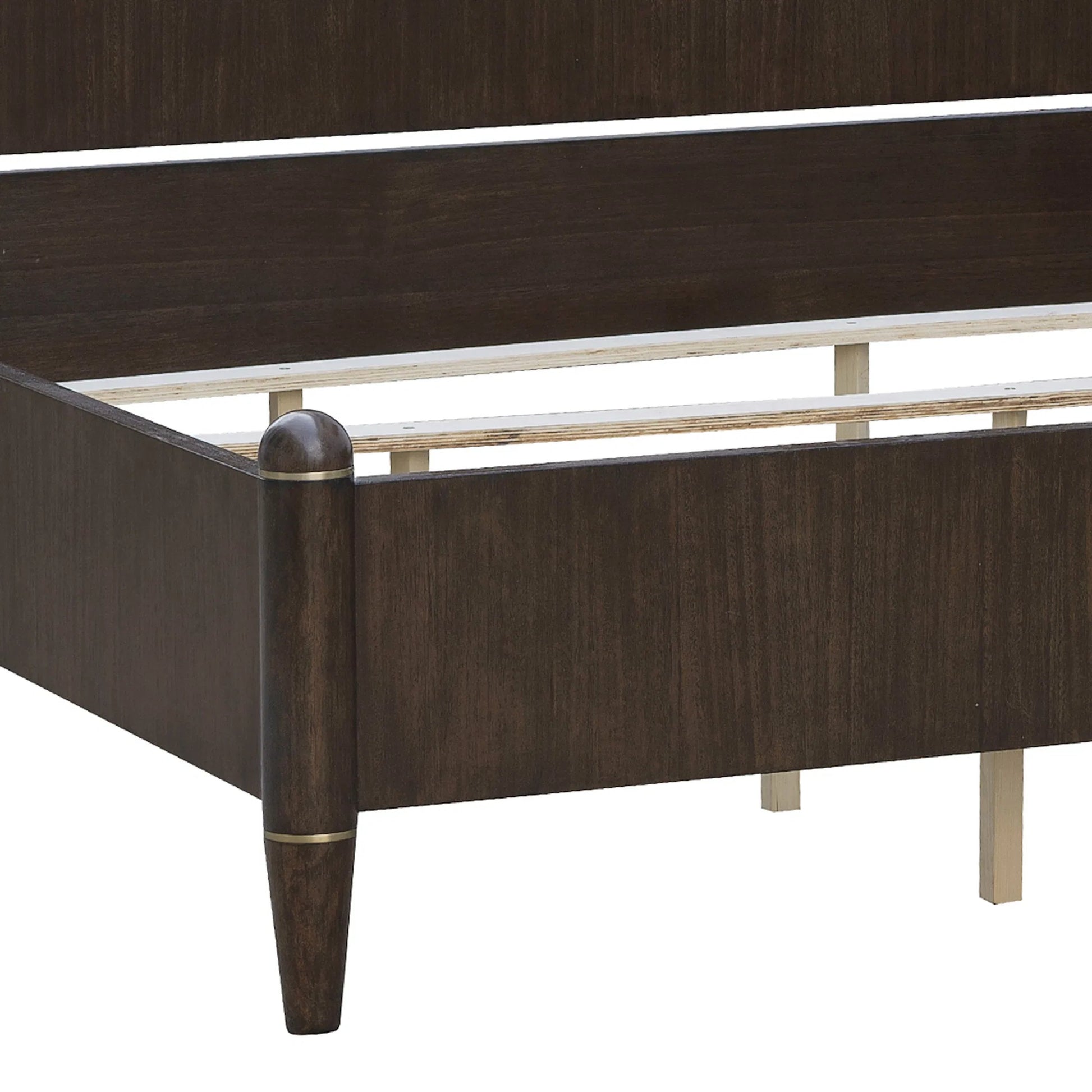Asher Park Poster Poster Bed by Pulaski Furniture in piano brown. Made from eucalyptus veneers in a traditional style.
