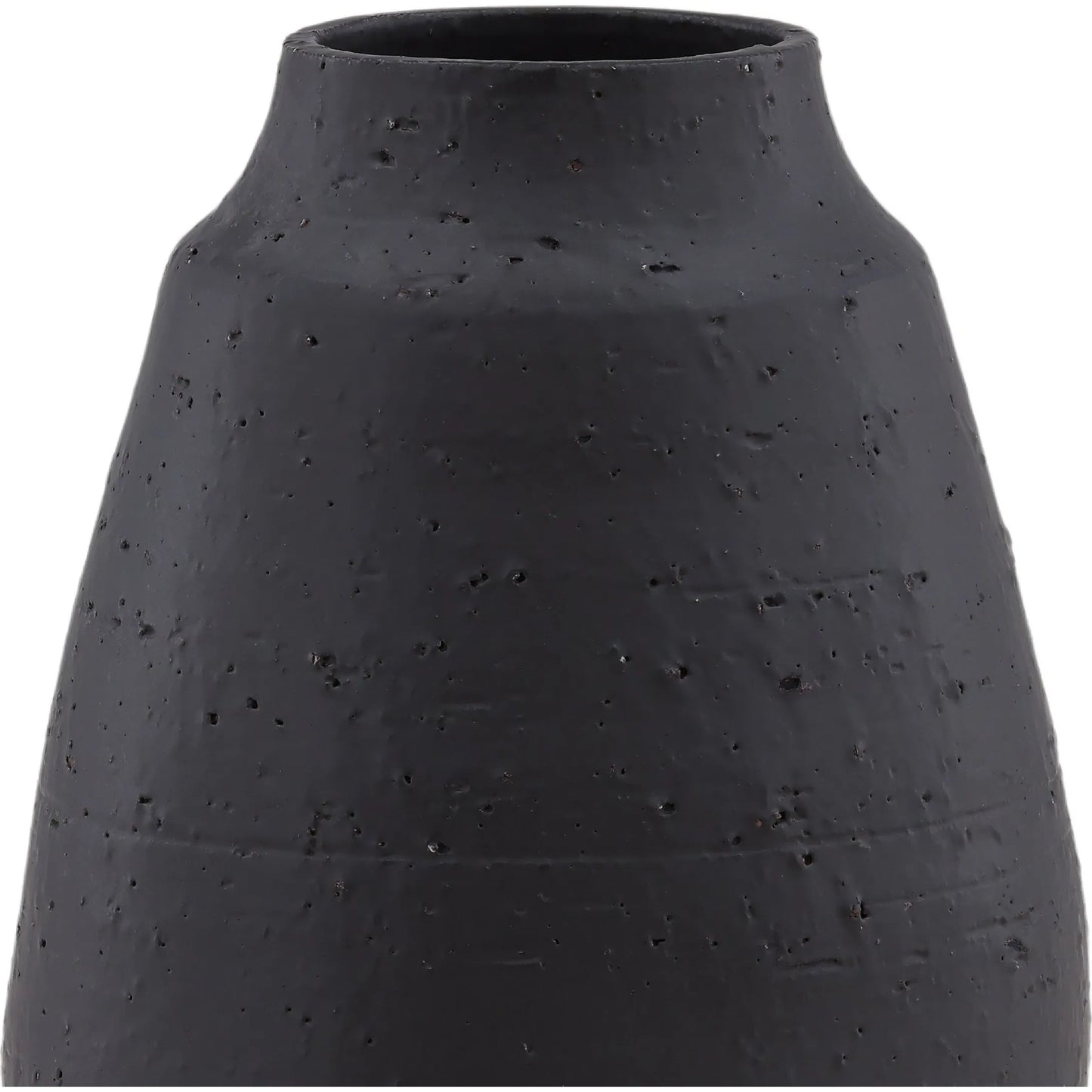002 SI-2350772 | Closeup | Gannon Vase by Arch & Plane in black. Made from terracotta in a modern style.