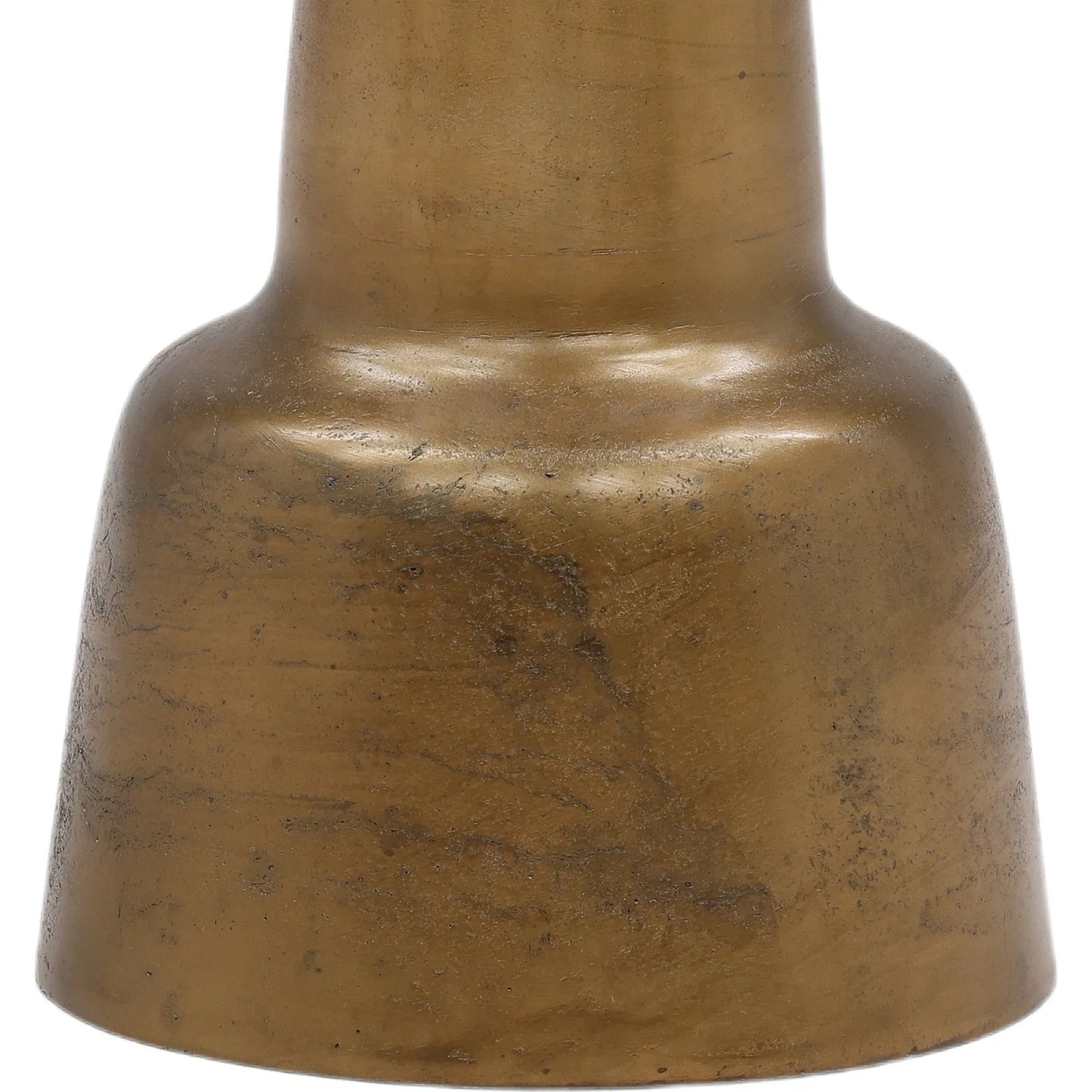 002 SI-2075270 | Closeup | Evie Antique Brass Side Table by Arch & Plane in gold and vintage antique brass finish. Made from aluminum in a modern style.